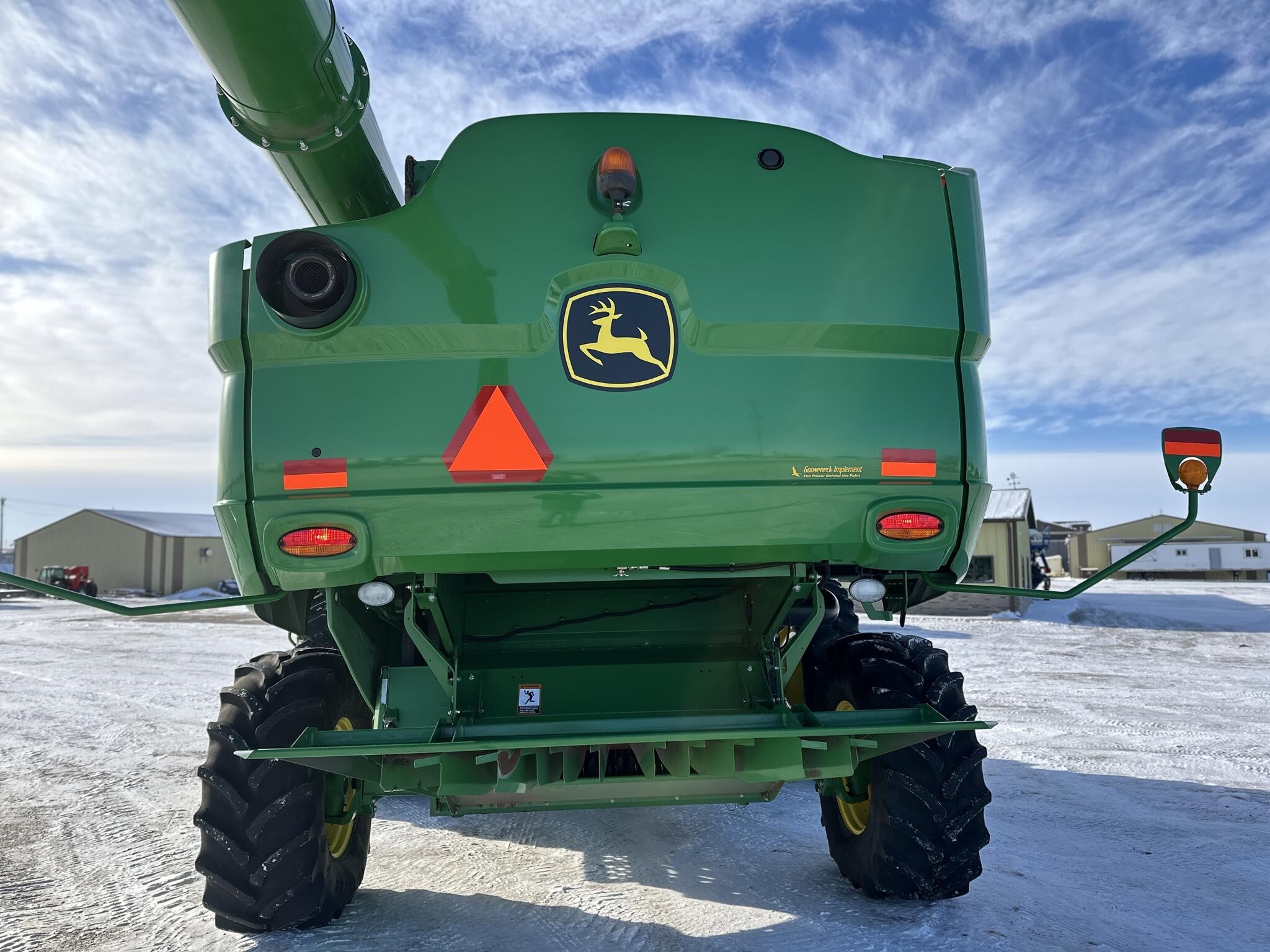 2016 John Deere S670 Combine