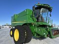 2016 John Deere S670 Combine