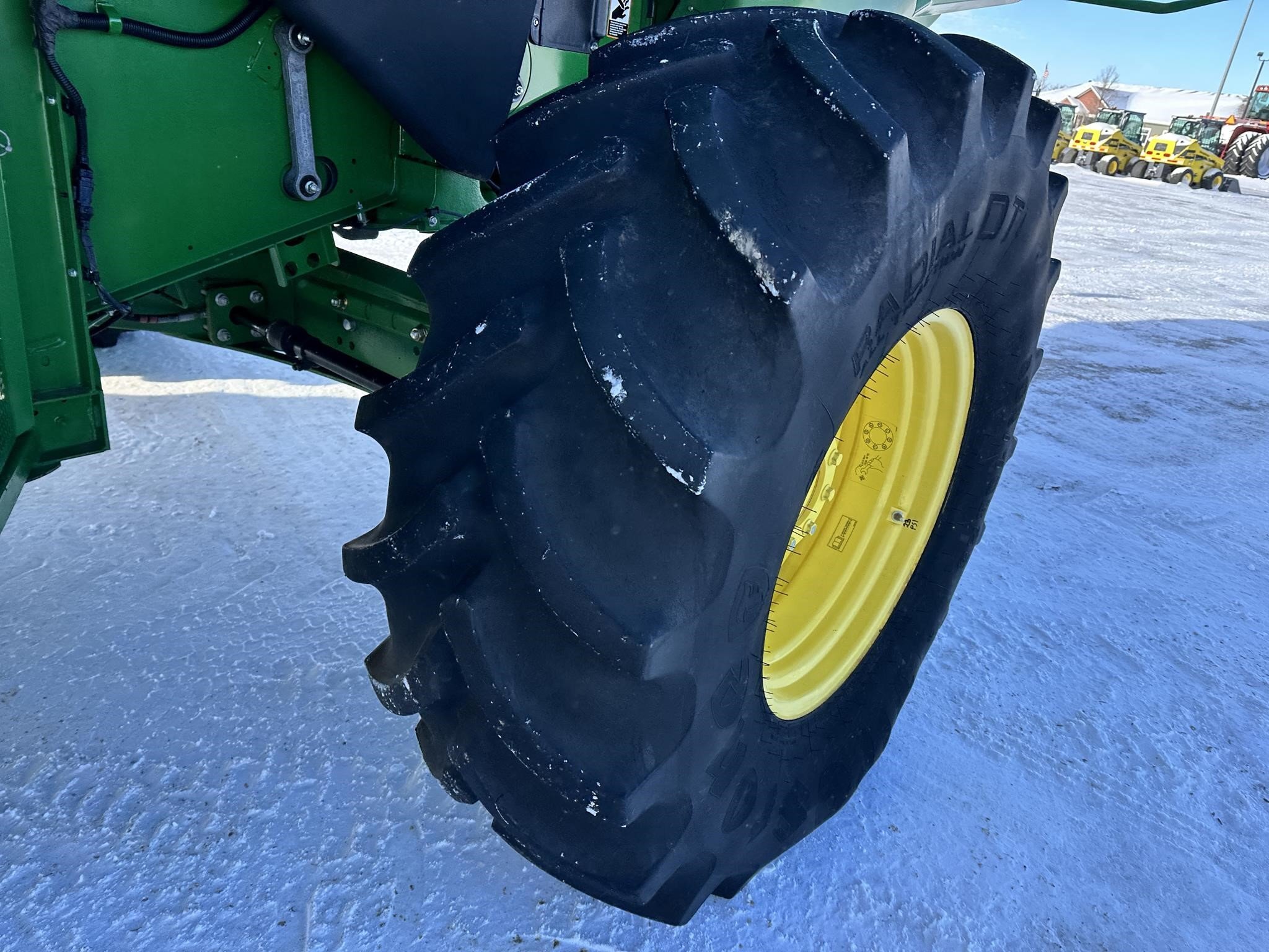 2016 John Deere S670 Combine