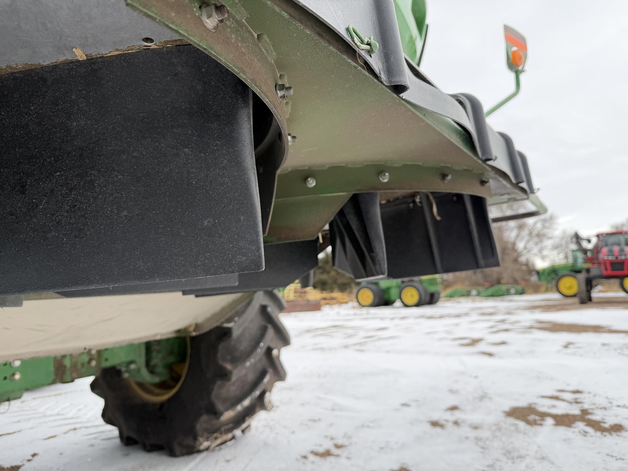 2013 John Deere S690 Combine