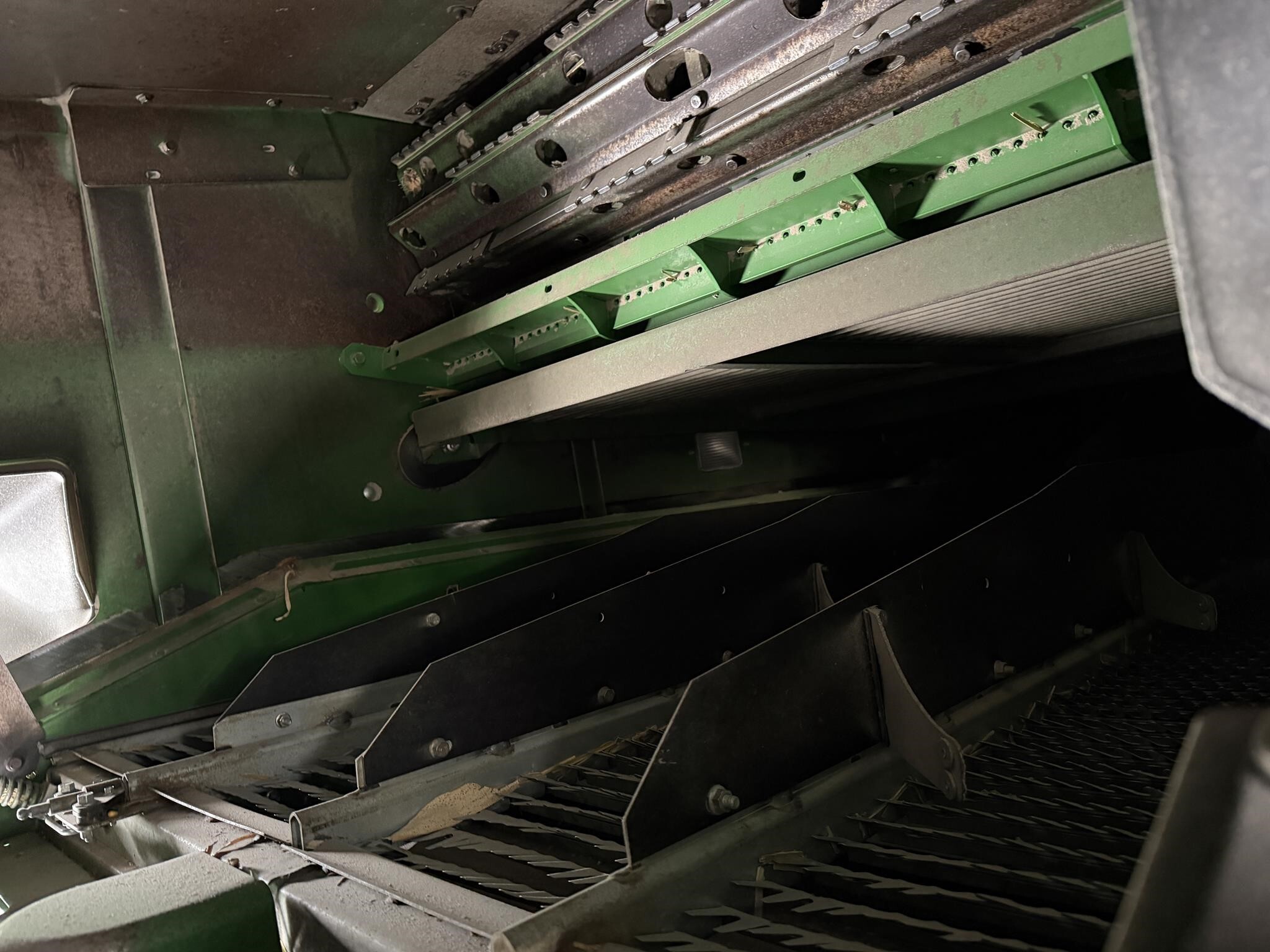 2013 John Deere S690 Combine