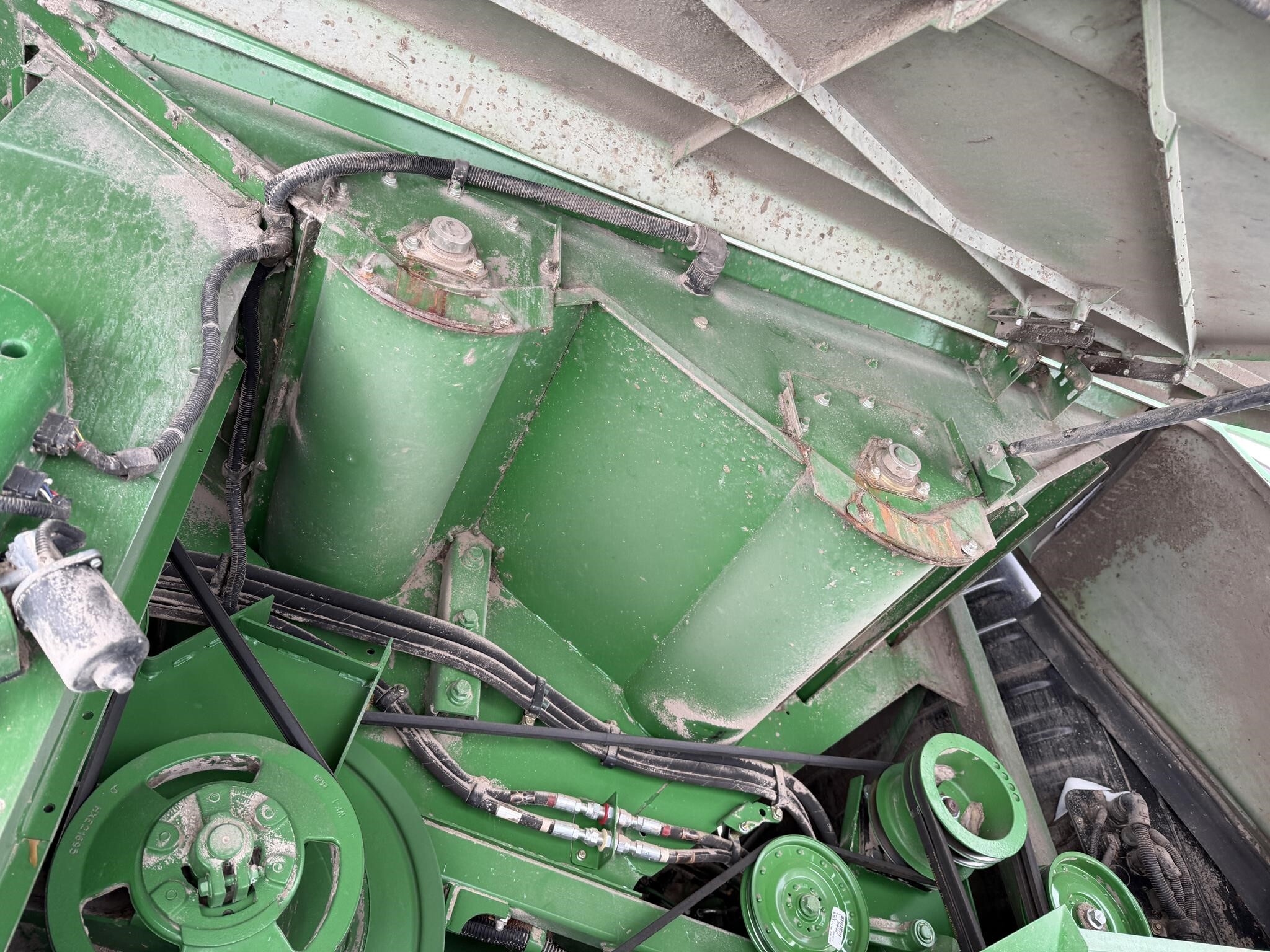 2013 John Deere S690 Combine
