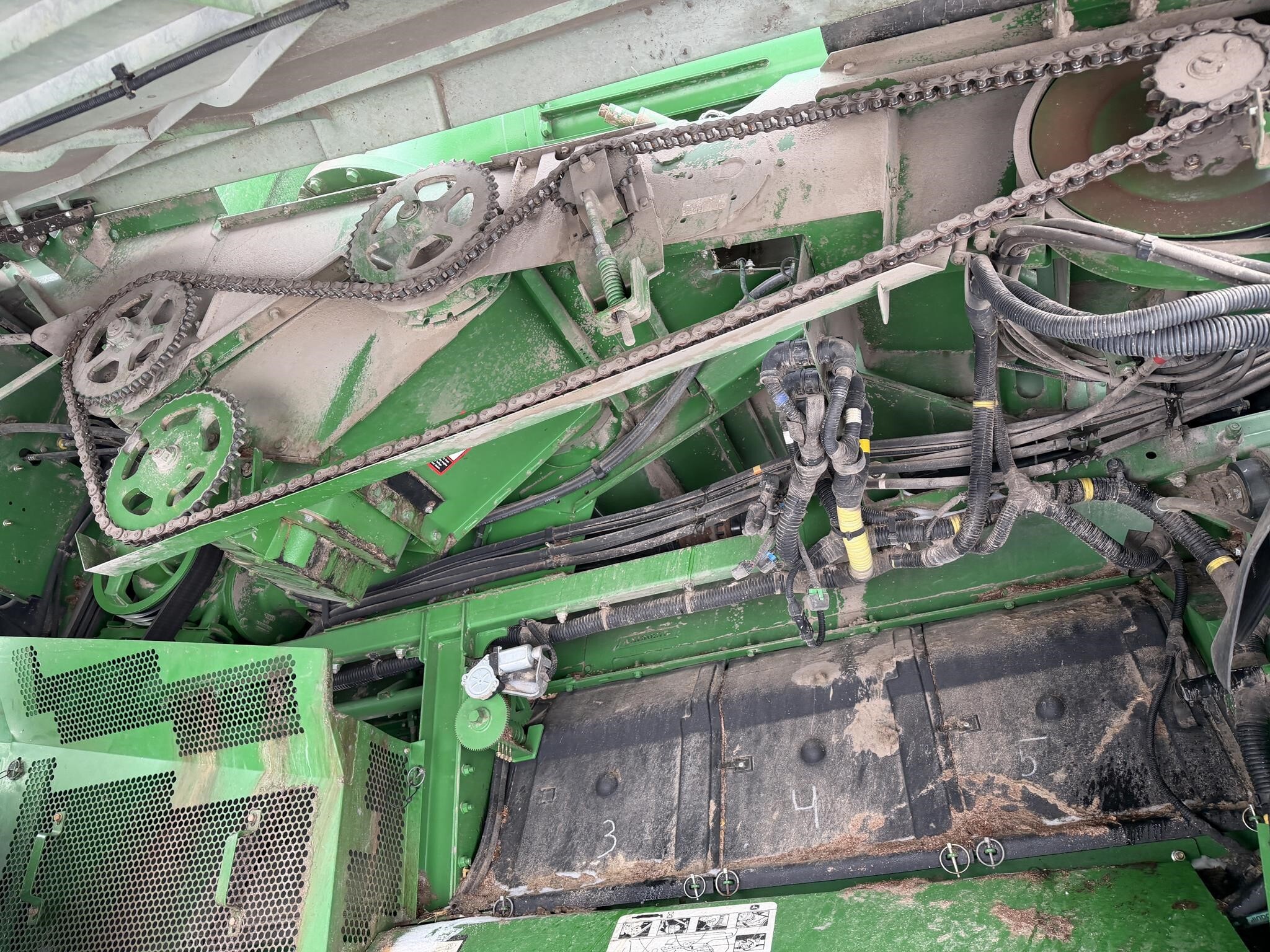 2013 John Deere S690 Combine