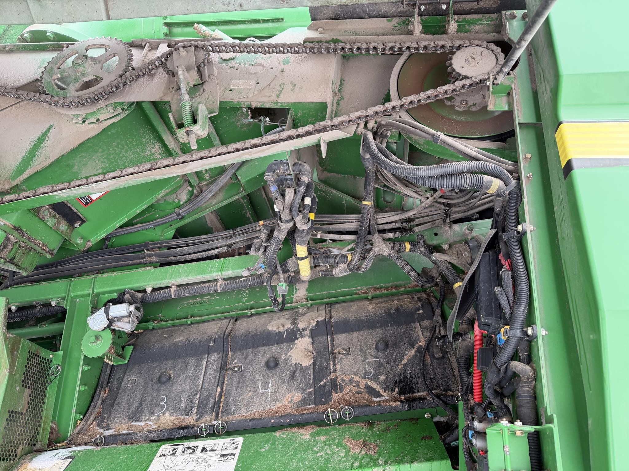 2013 John Deere S690 Combine
