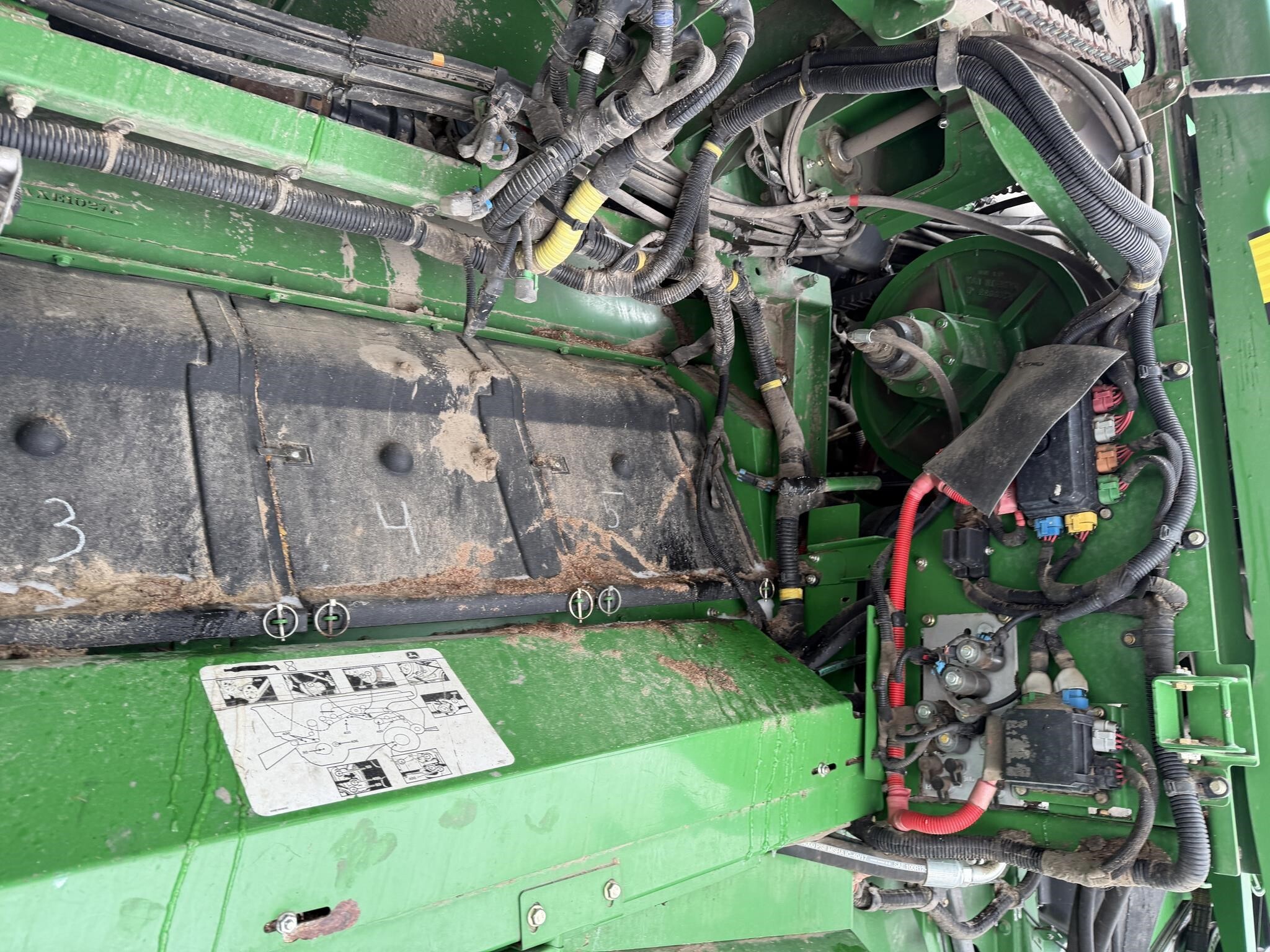 2013 John Deere S690 Combine