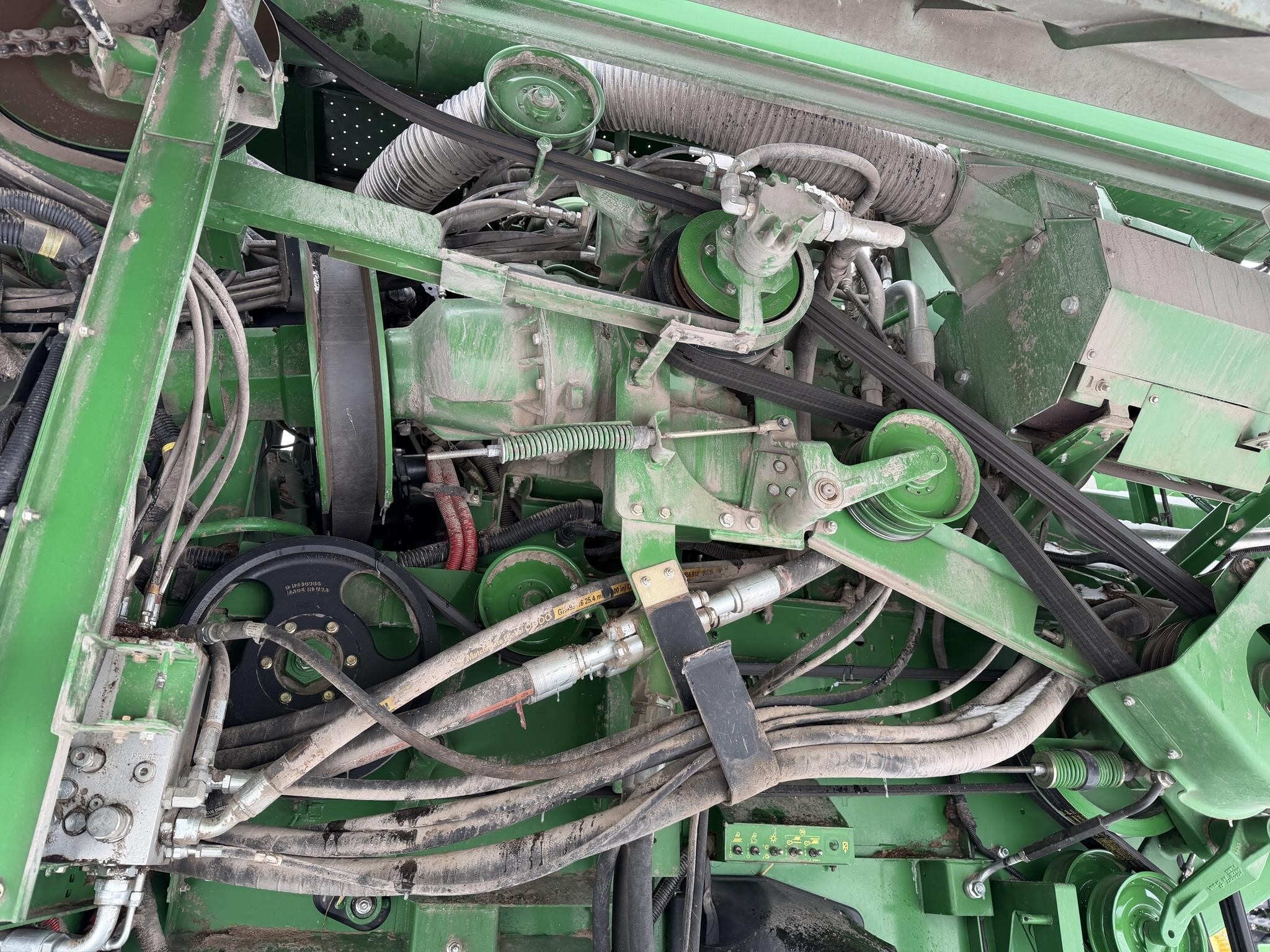 2013 John Deere S690 Combine