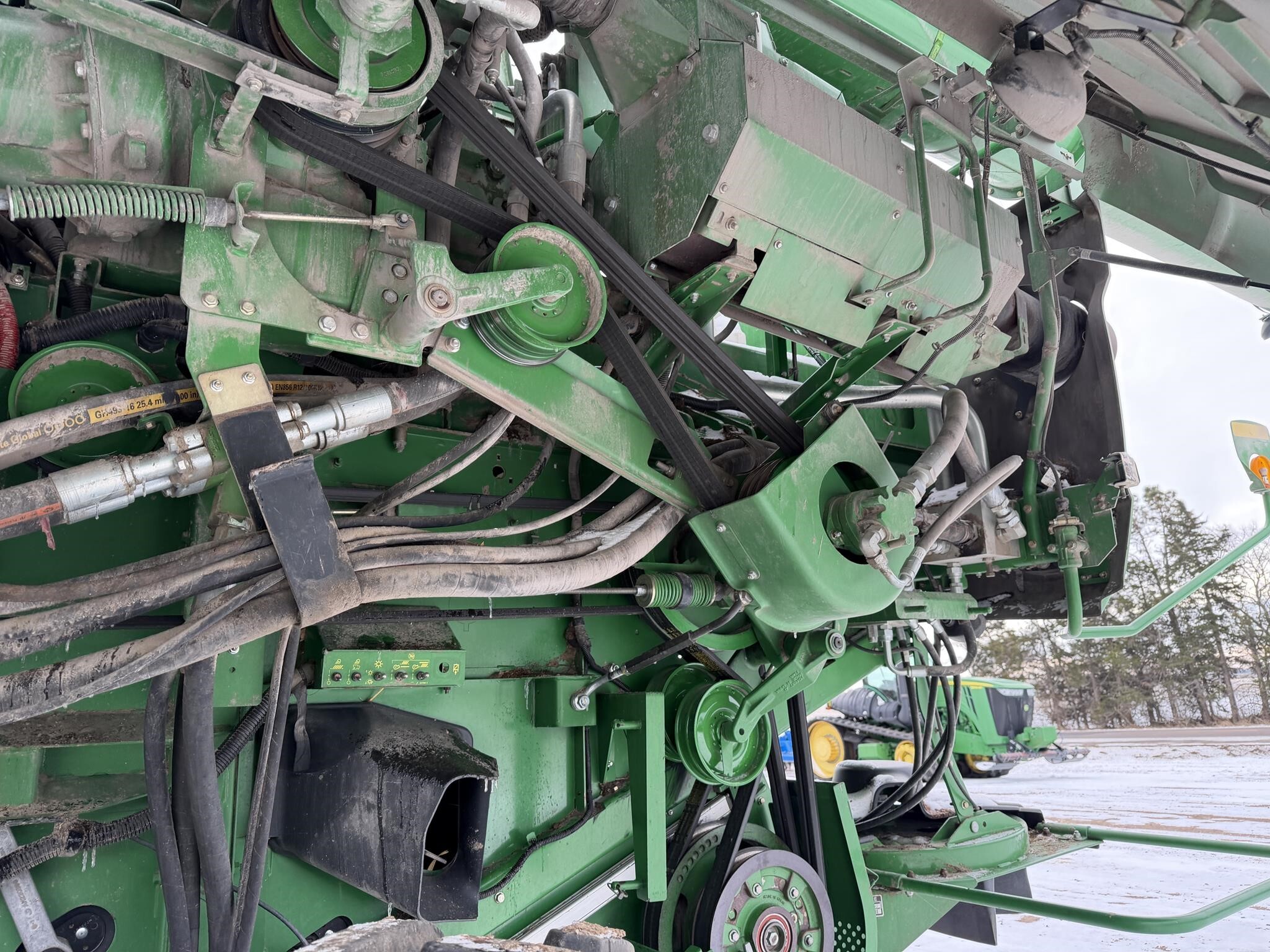 2013 John Deere S690 Combine