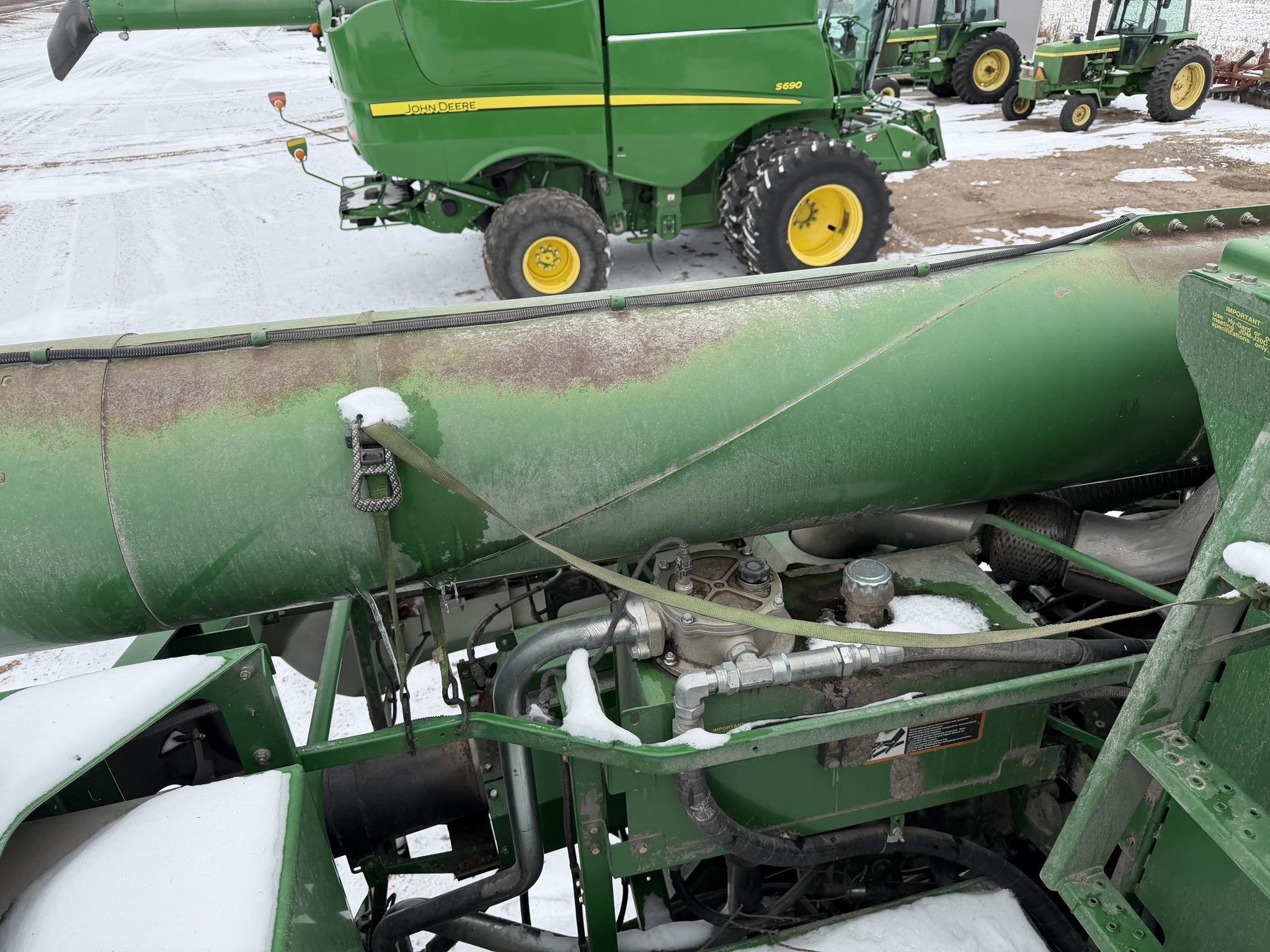 2013 John Deere S690 Combine