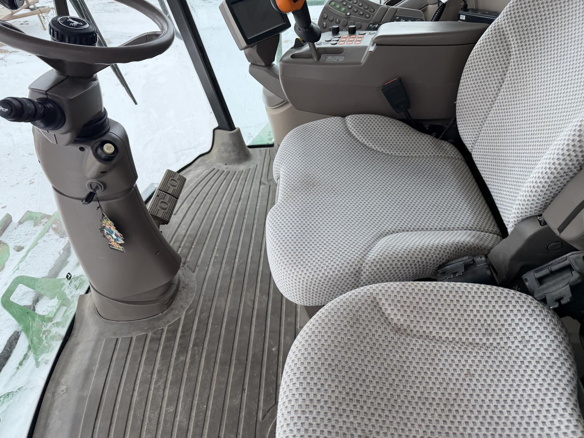 2013 John Deere S690 Combine