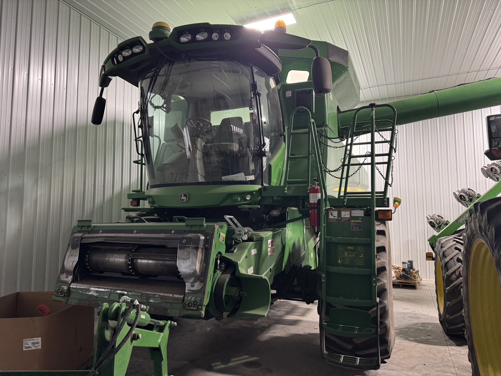2014 John Deere S670 Combine