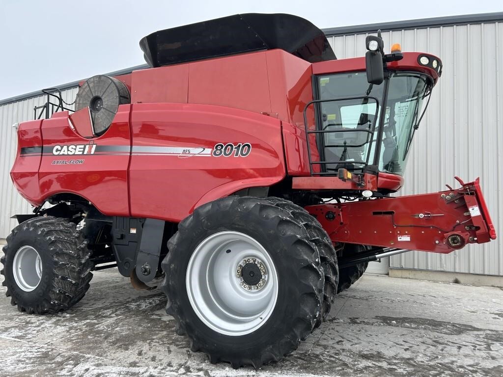 2007 Case IH 8010 Combine