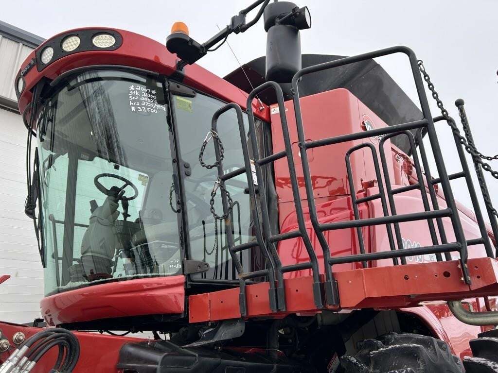 2007 Case IH 8010 Combine