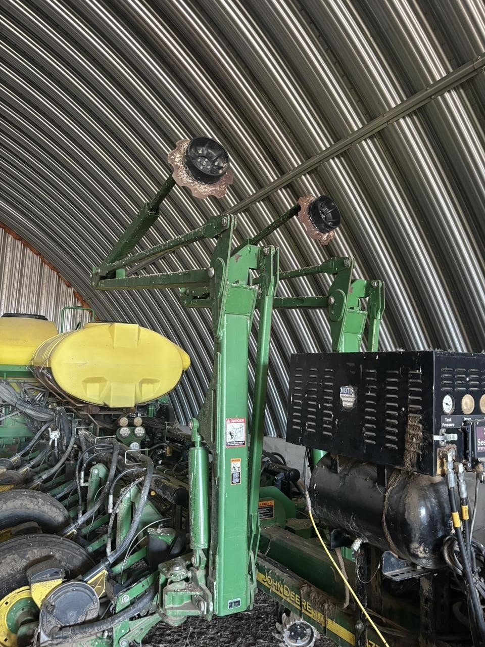 2009 John Deere 1770NT Planter