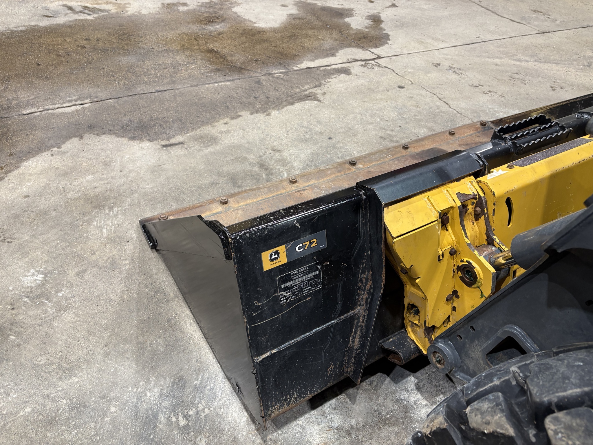 2024 Deere 318G Skid Steer