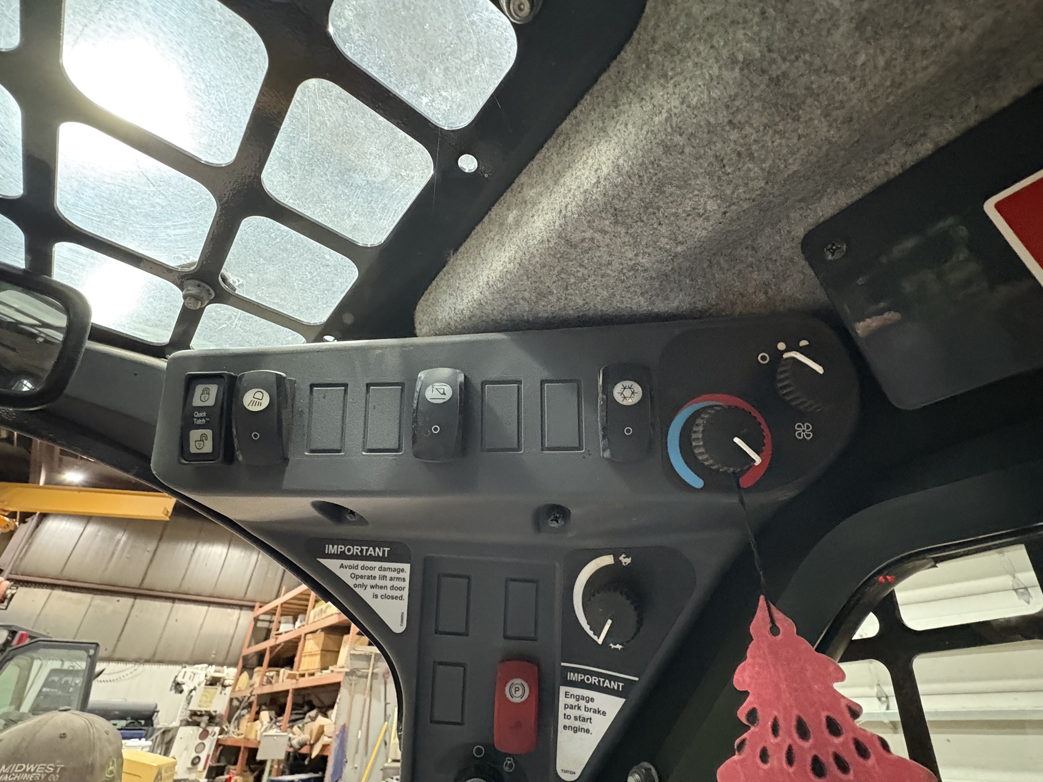 2024 Deere 318G Skid Steer