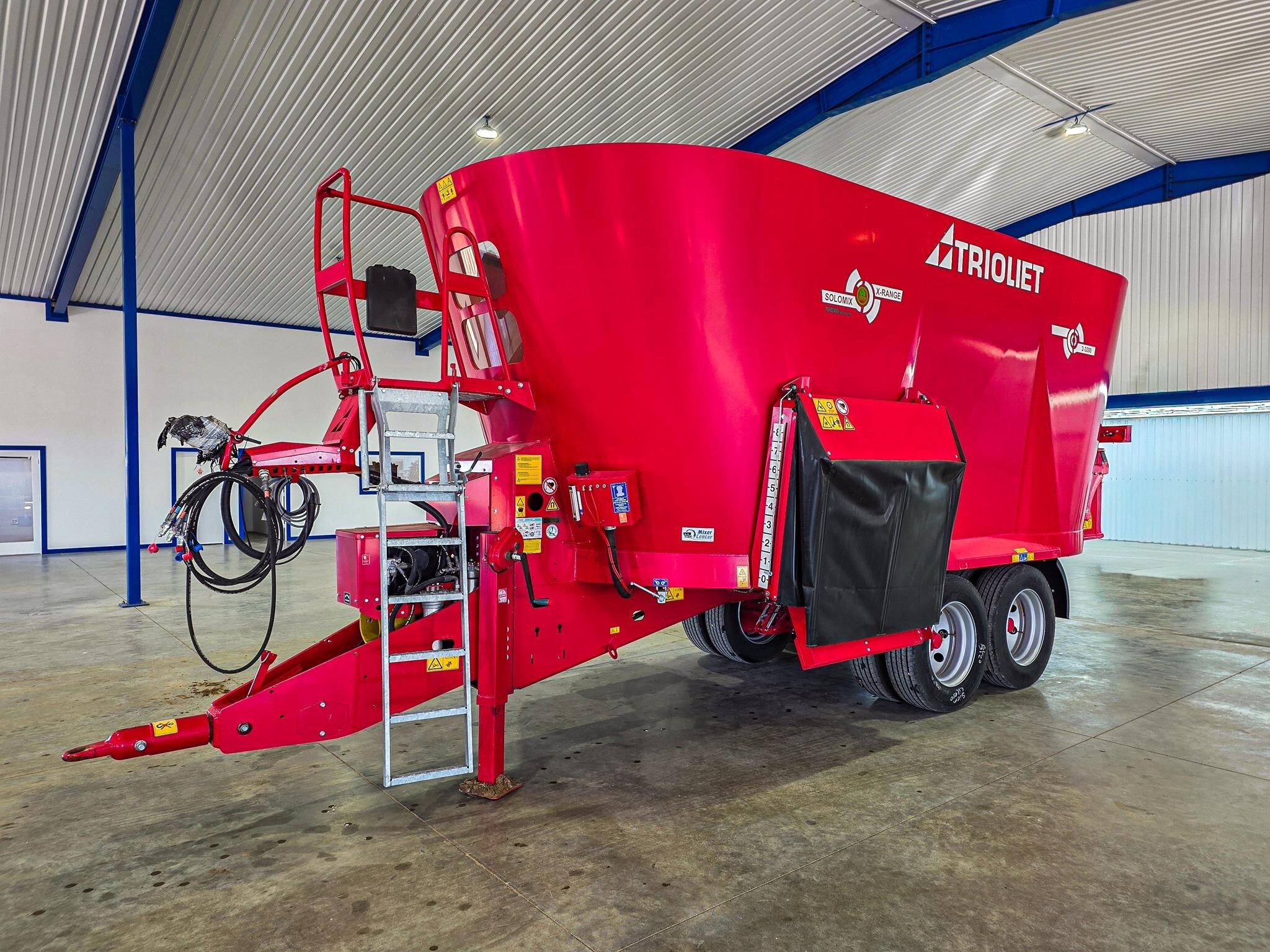 2023 Trioliet Solomix 2-3200 Grinders and Mixer