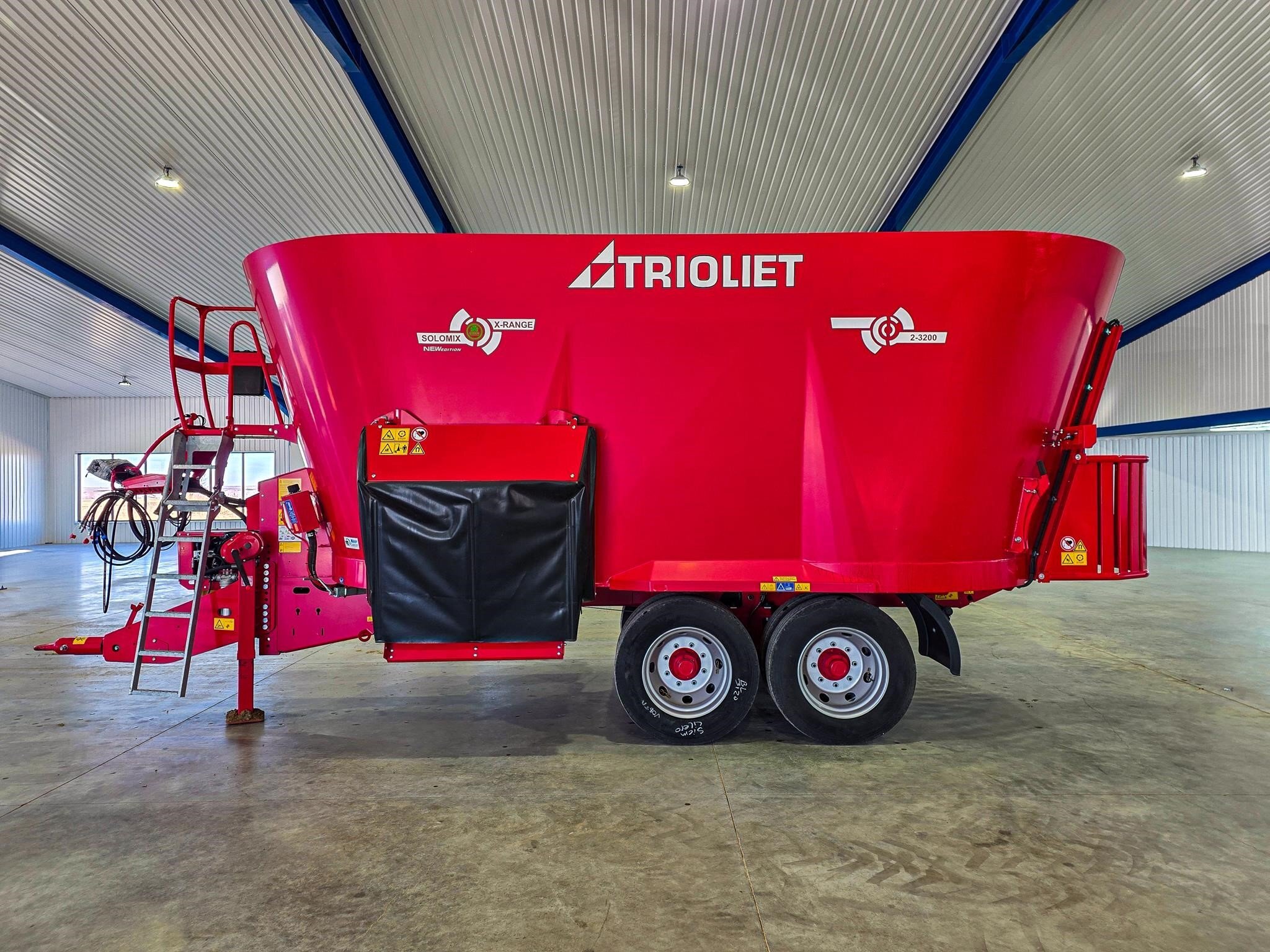 2023 Trioliet Solomix 2-3200 Grinders and Mixer