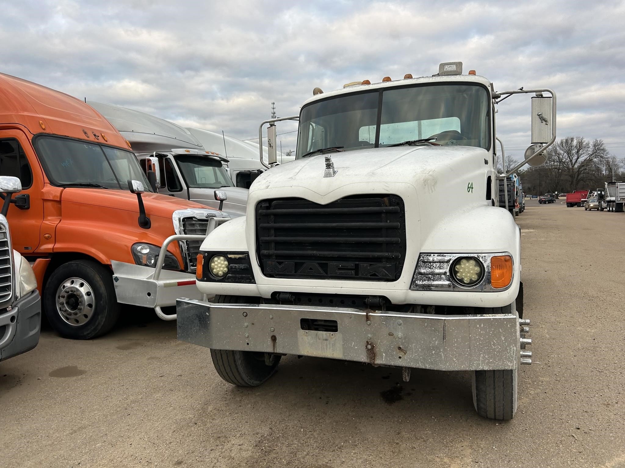 2007 Mack Granite CV713 Dump Trucks/Trailer