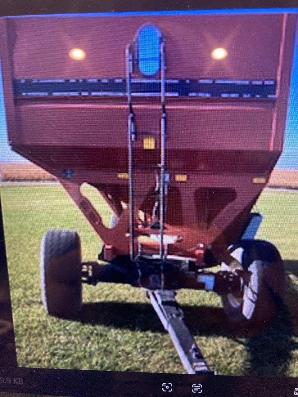 1998 Parker 625 Gravity Wagon