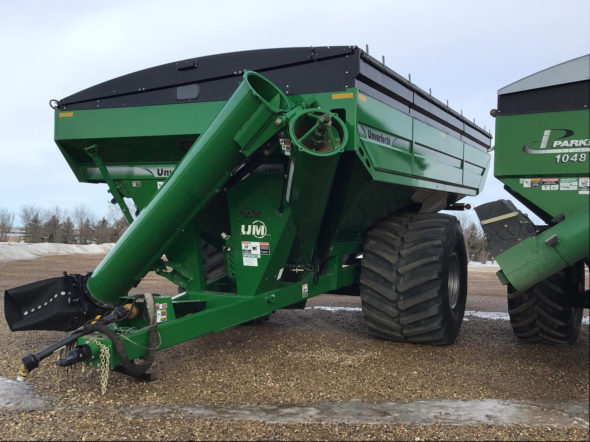 2024 Unverferth 1319 Grain Cart
