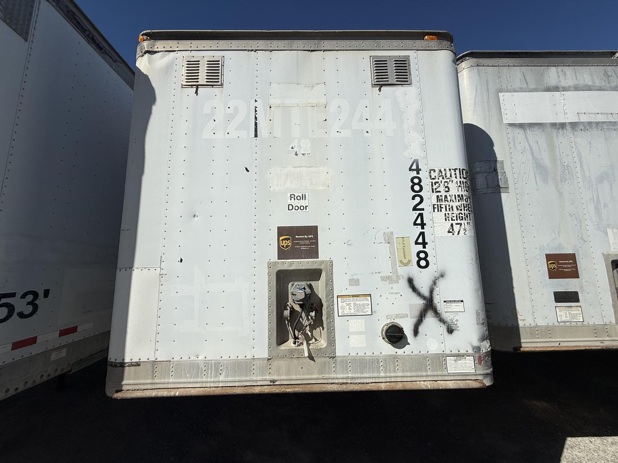 2000 Great Dane 48 FT VAN Box Trucks/Trailer