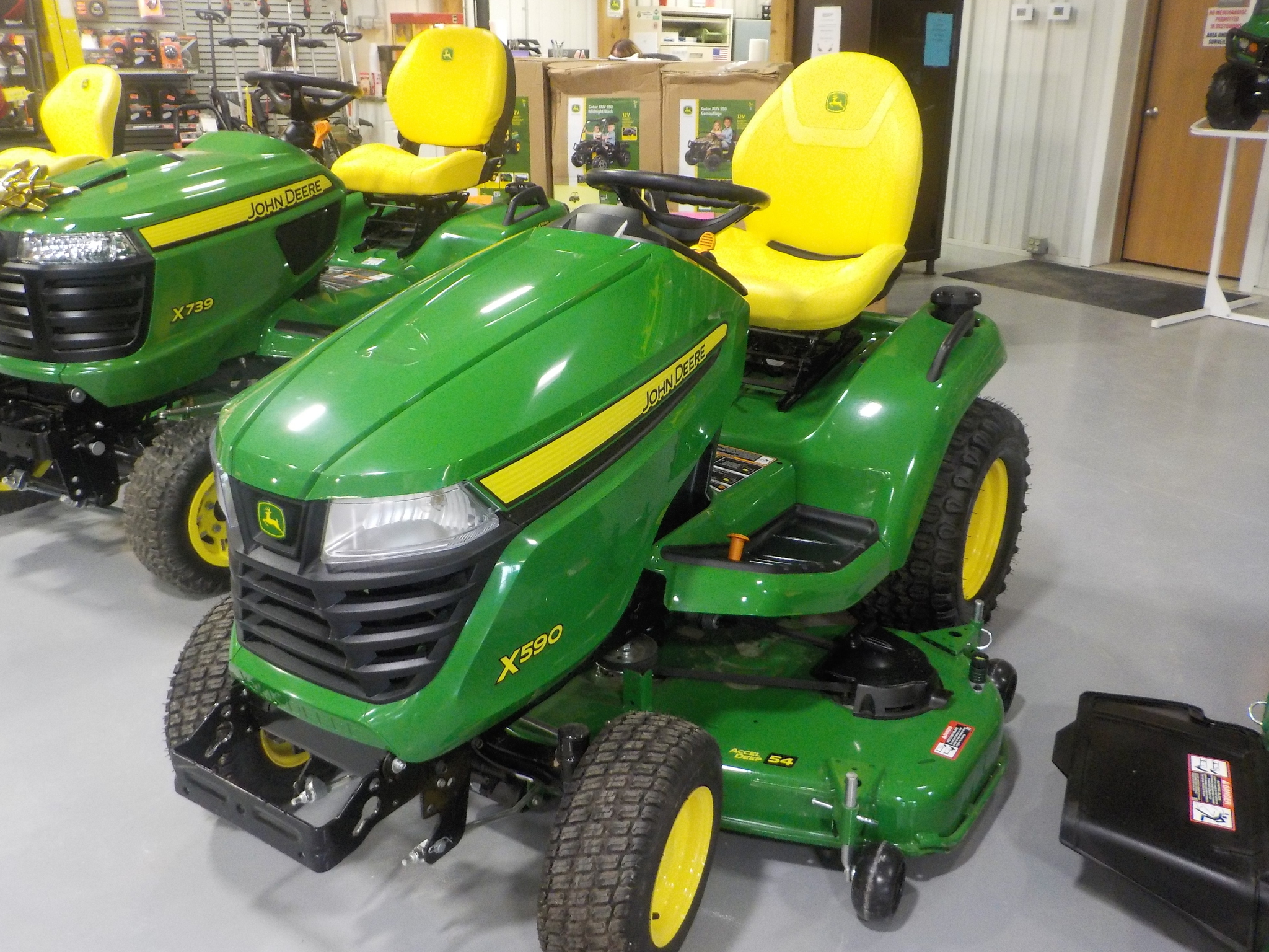 2025 John Deere X590 Lawn Mower
