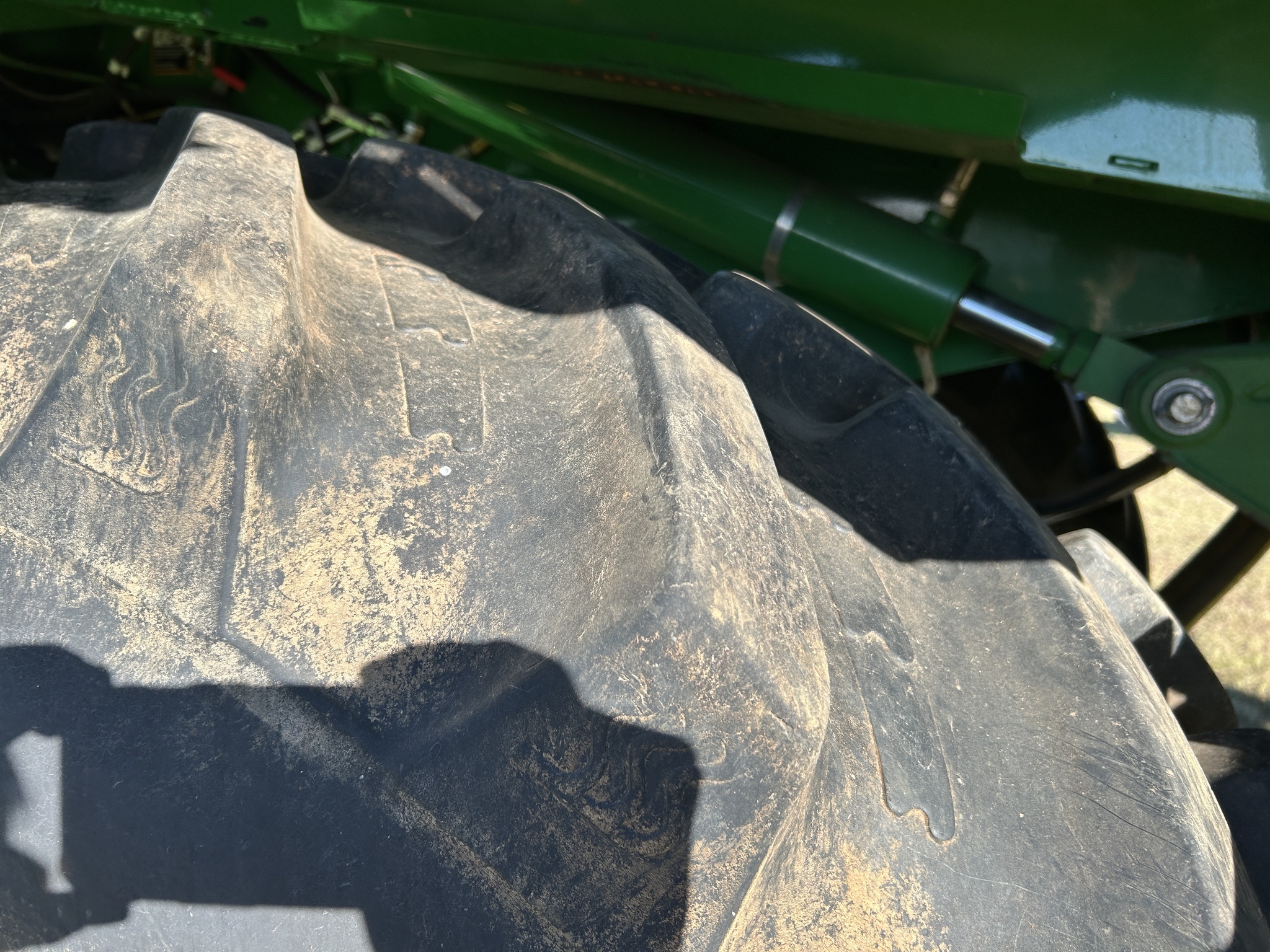2019 John Deere CP690 Cotton Equipment