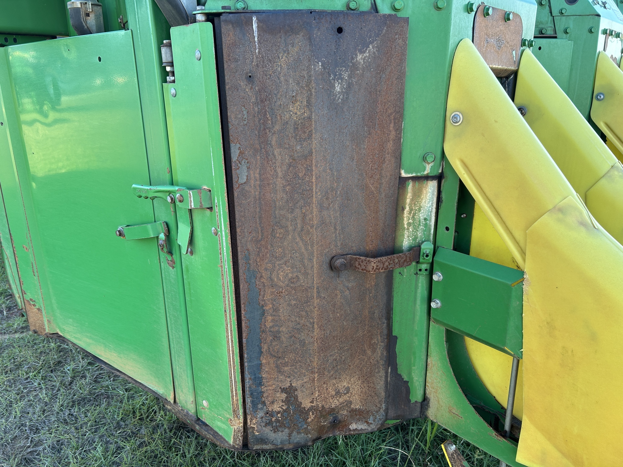 2019 John Deere CP690 Cotton Equipment