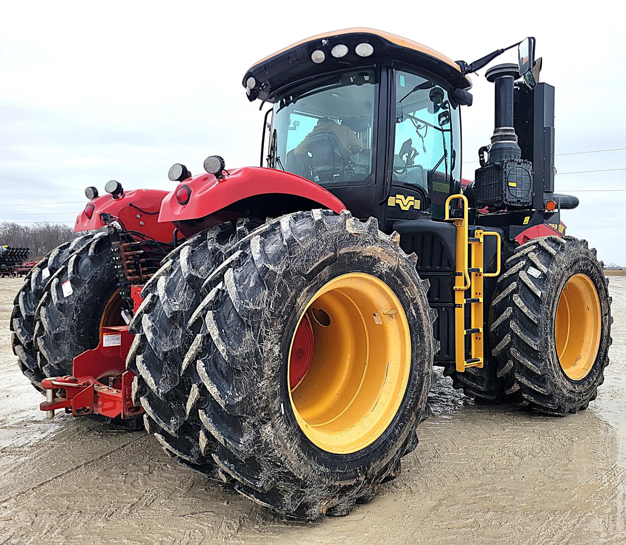 2021 Versatile 405 Tractor - $199,500 | Machinery Pete