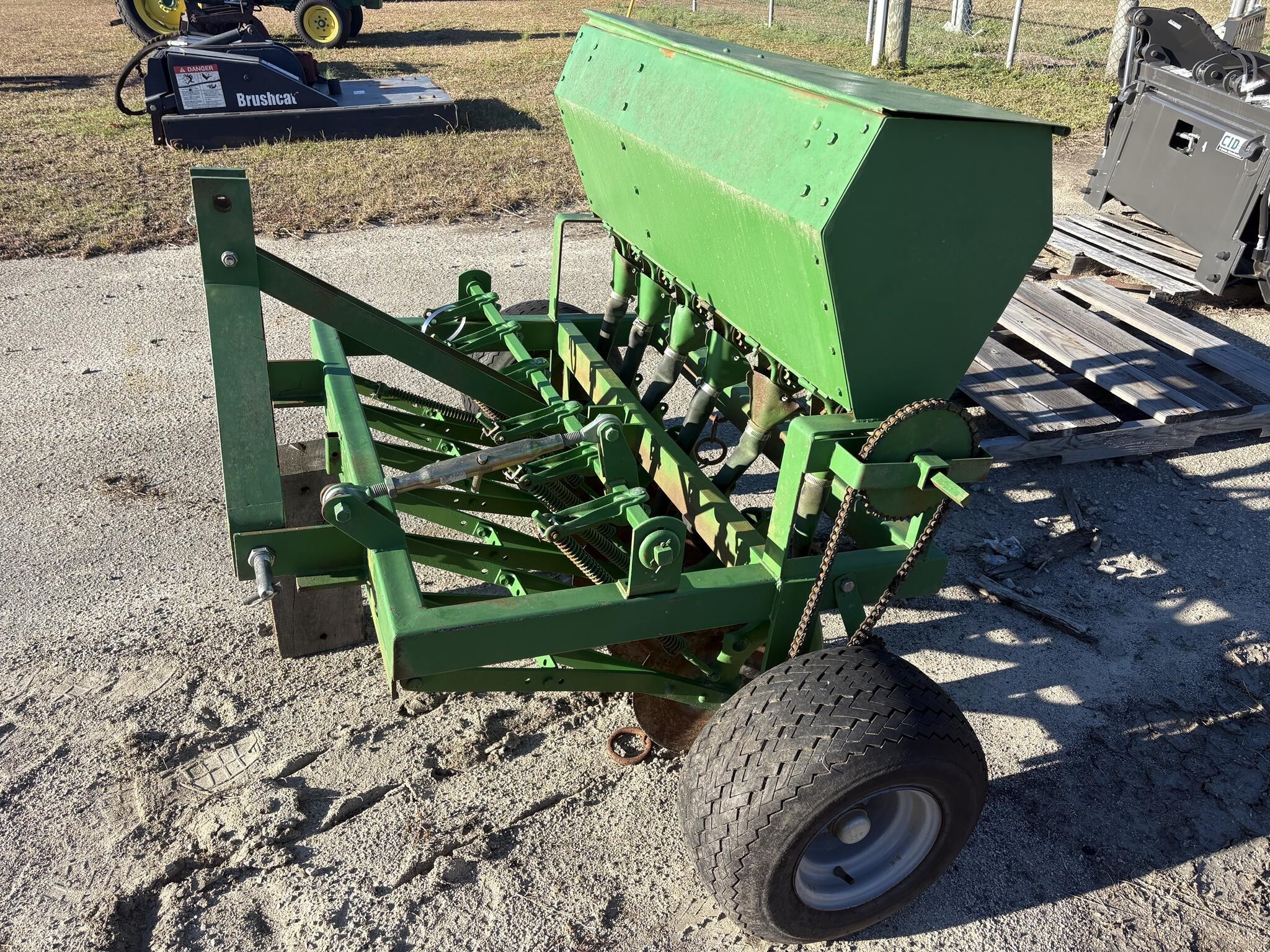  John Deere VAN BRUNT B Drill