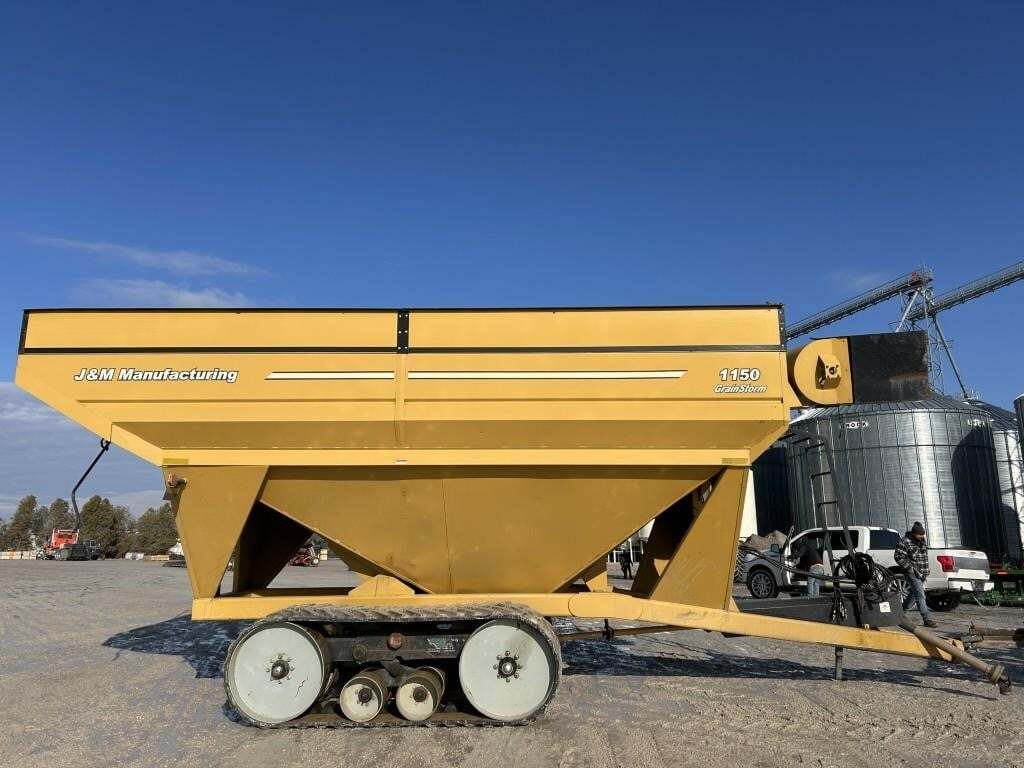  J&M 1150-22S Grain Cart