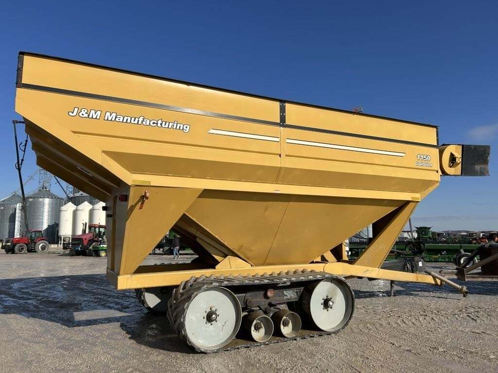  J&M 1150-22S Grain Cart