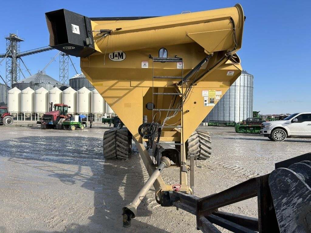  J&M 1150-22S Grain Cart