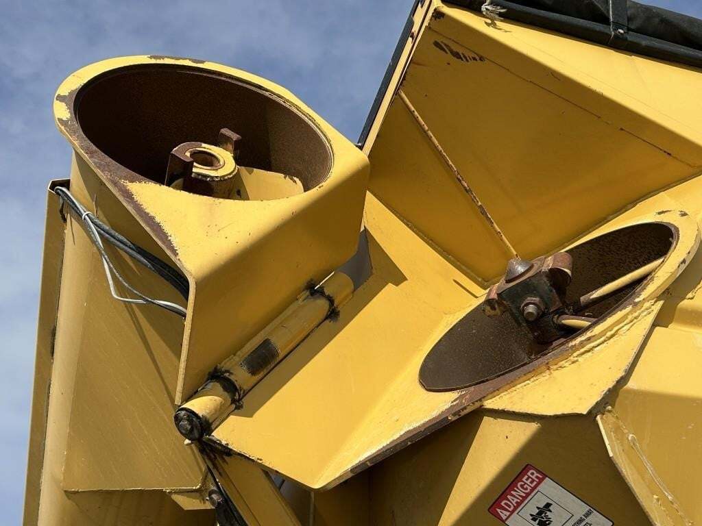  J&M 1150-22S Grain Cart