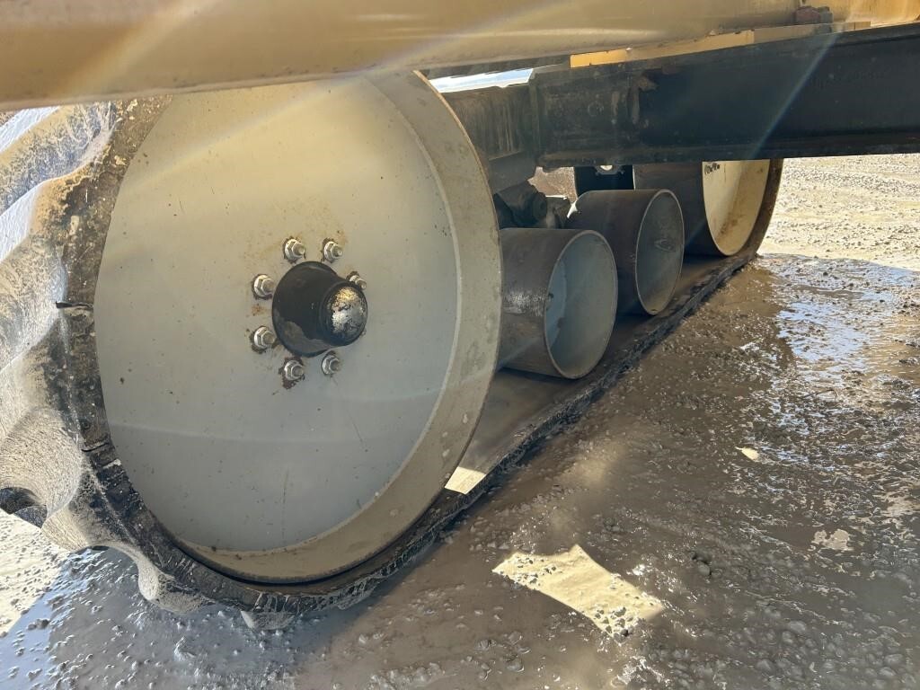  J&M 1150-22S Grain Cart