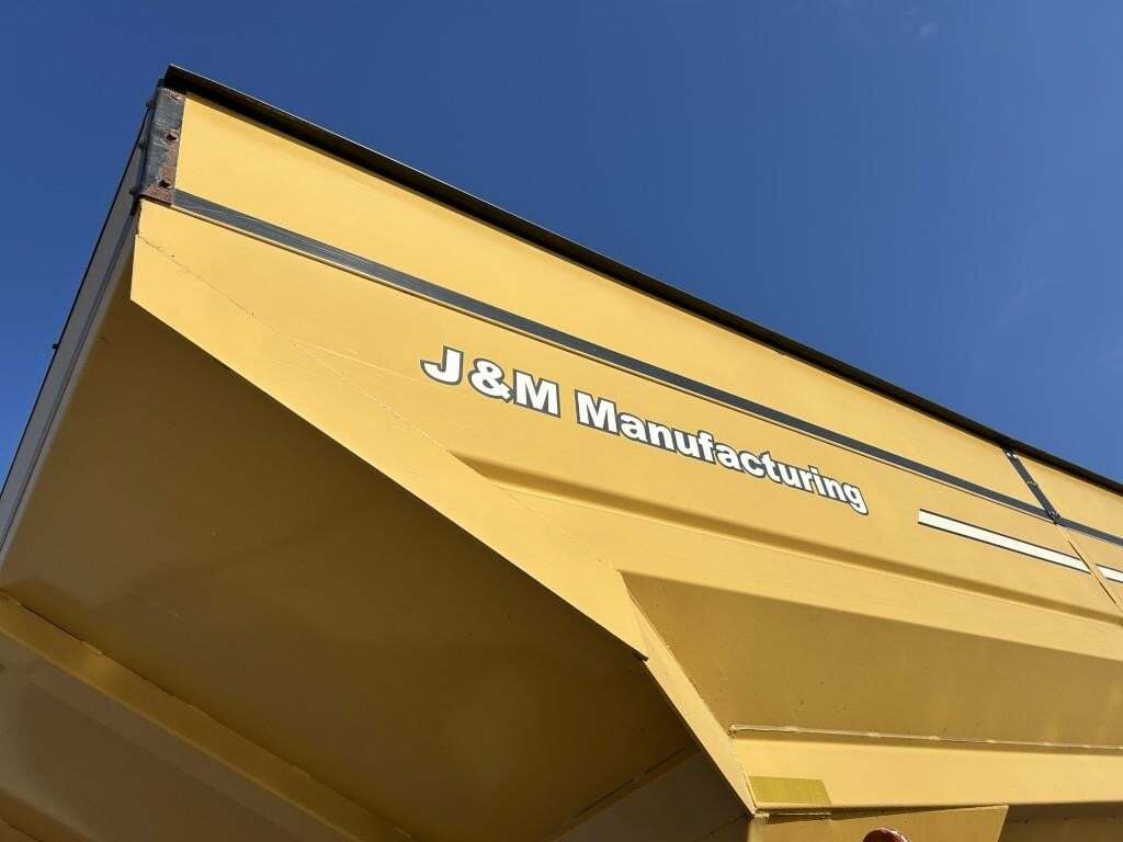  J&M 1150-22S Grain Cart