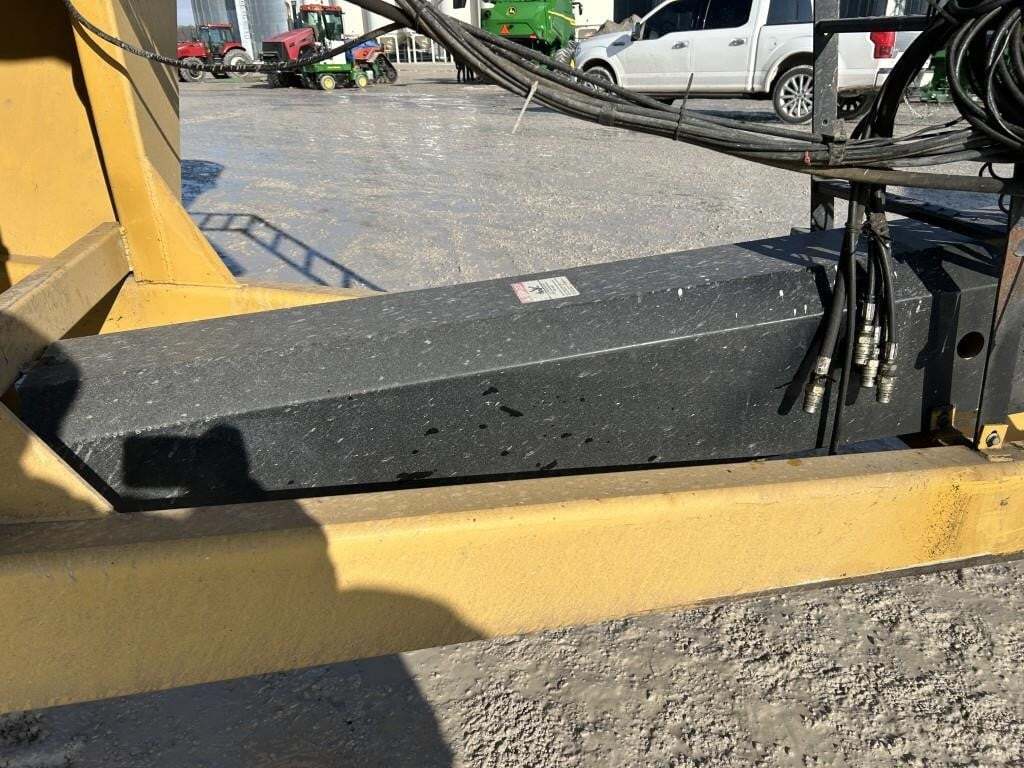  J&M 1150-22S Grain Cart