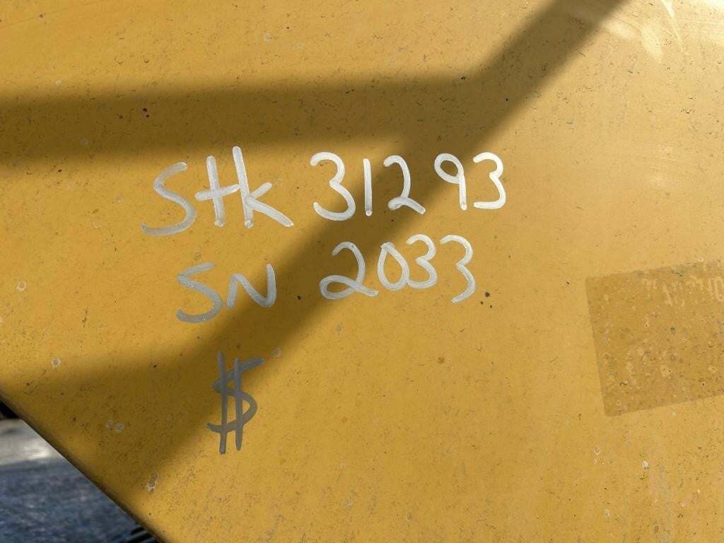  J&M 1150-22S Grain Cart