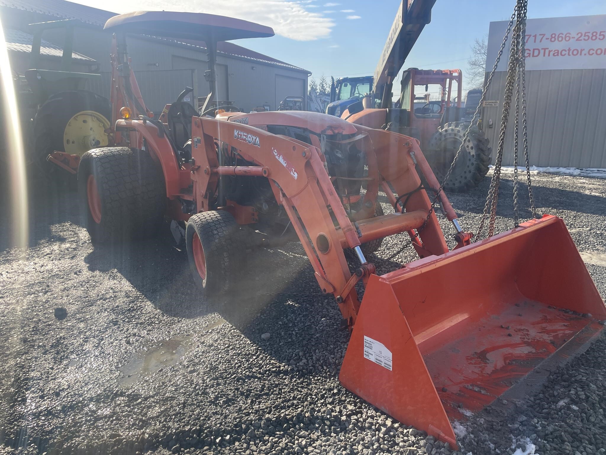  Kubota MX5800 Tractor