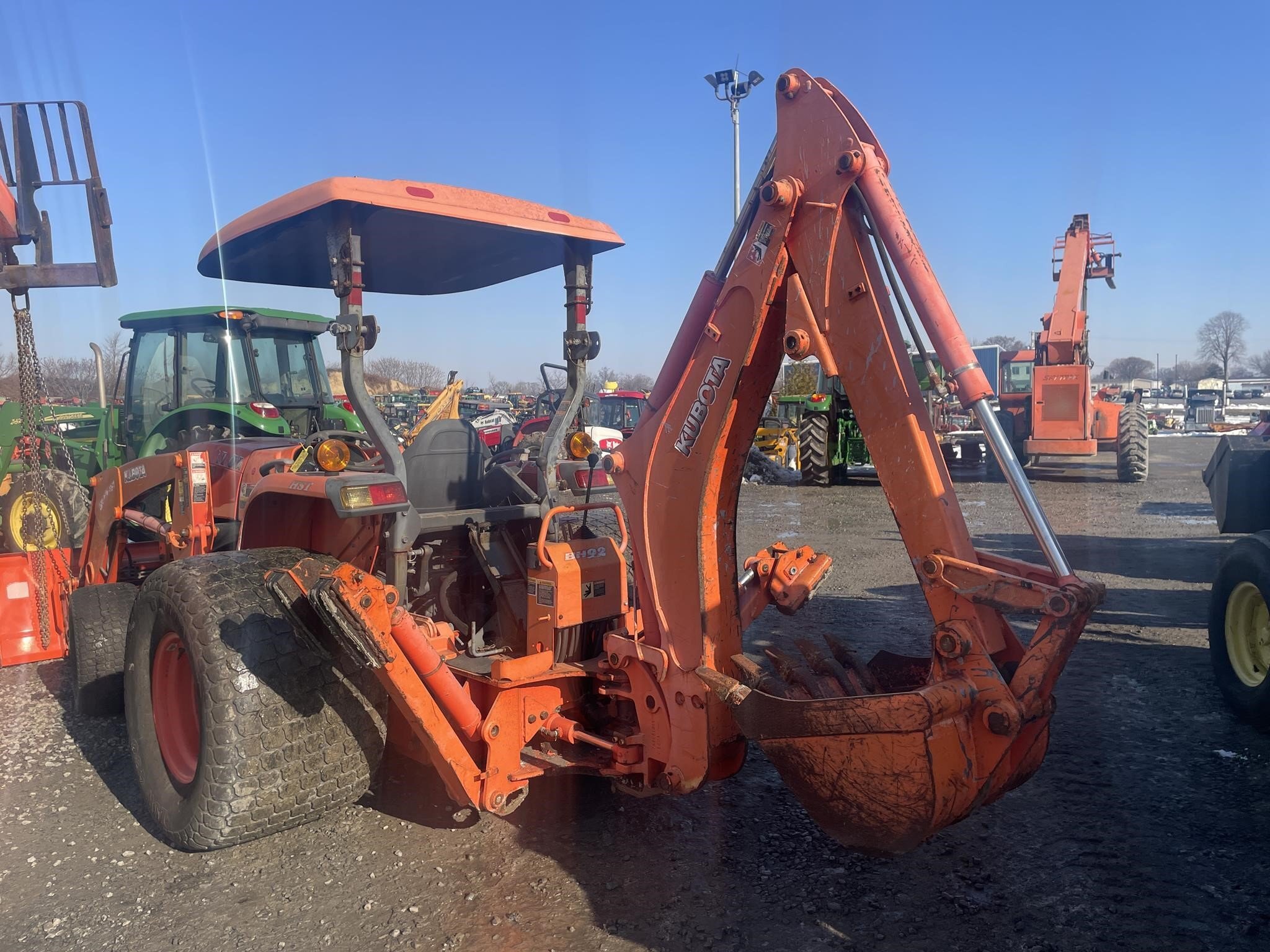  Kubota MX5800 Tractor