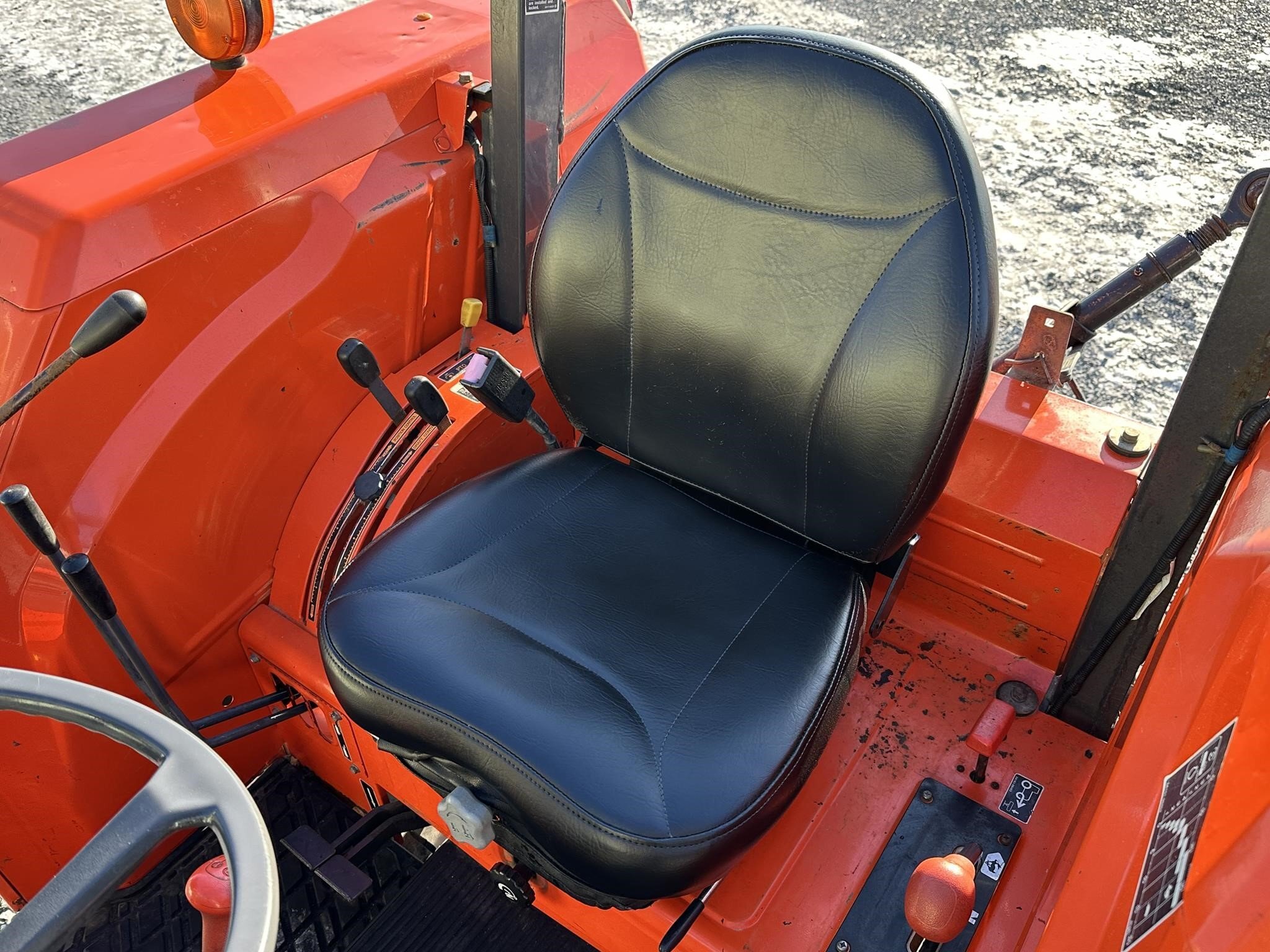 2000 Kubota M9000 Tractor
