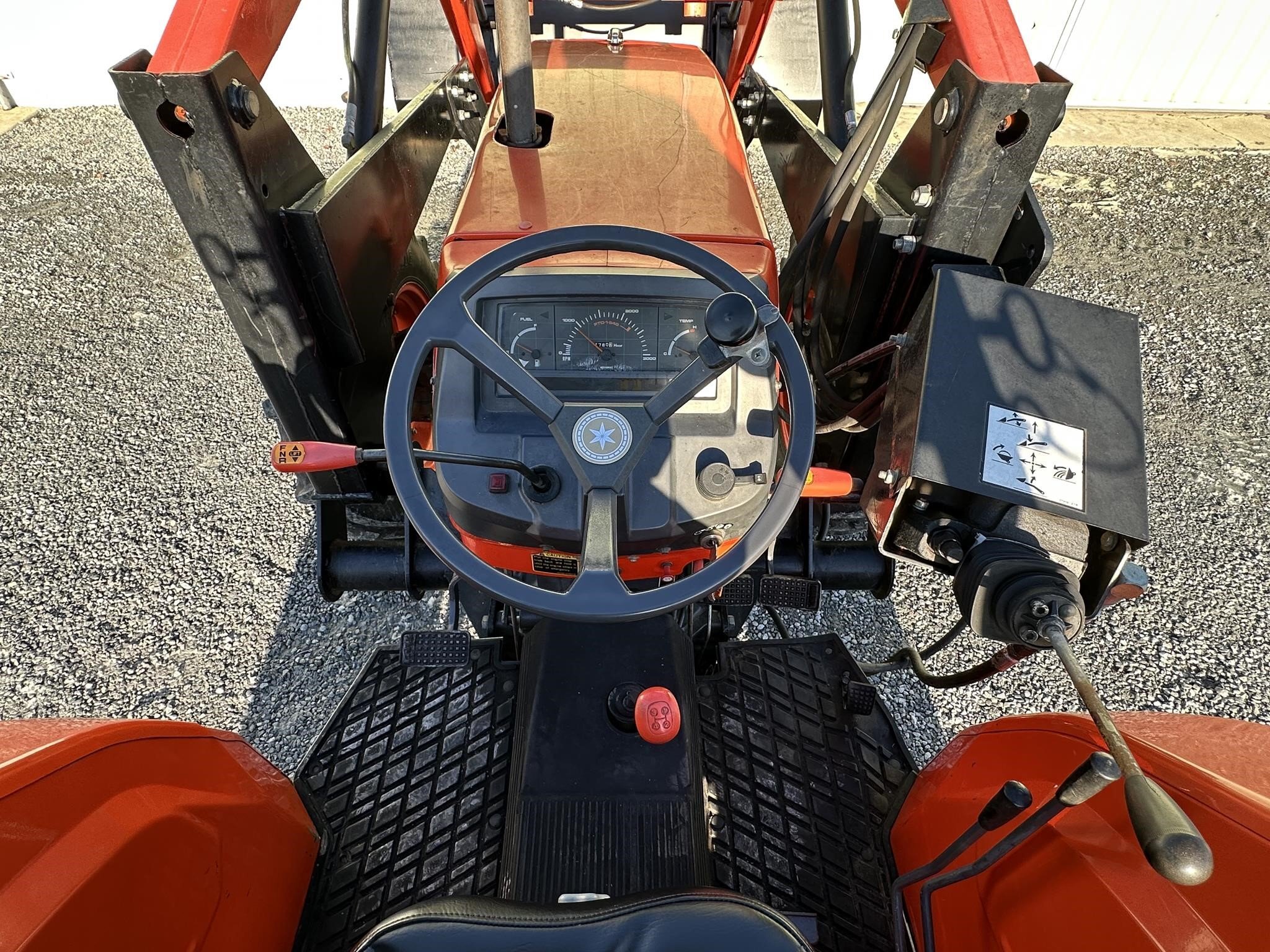 2000 Kubota M9000 Tractor