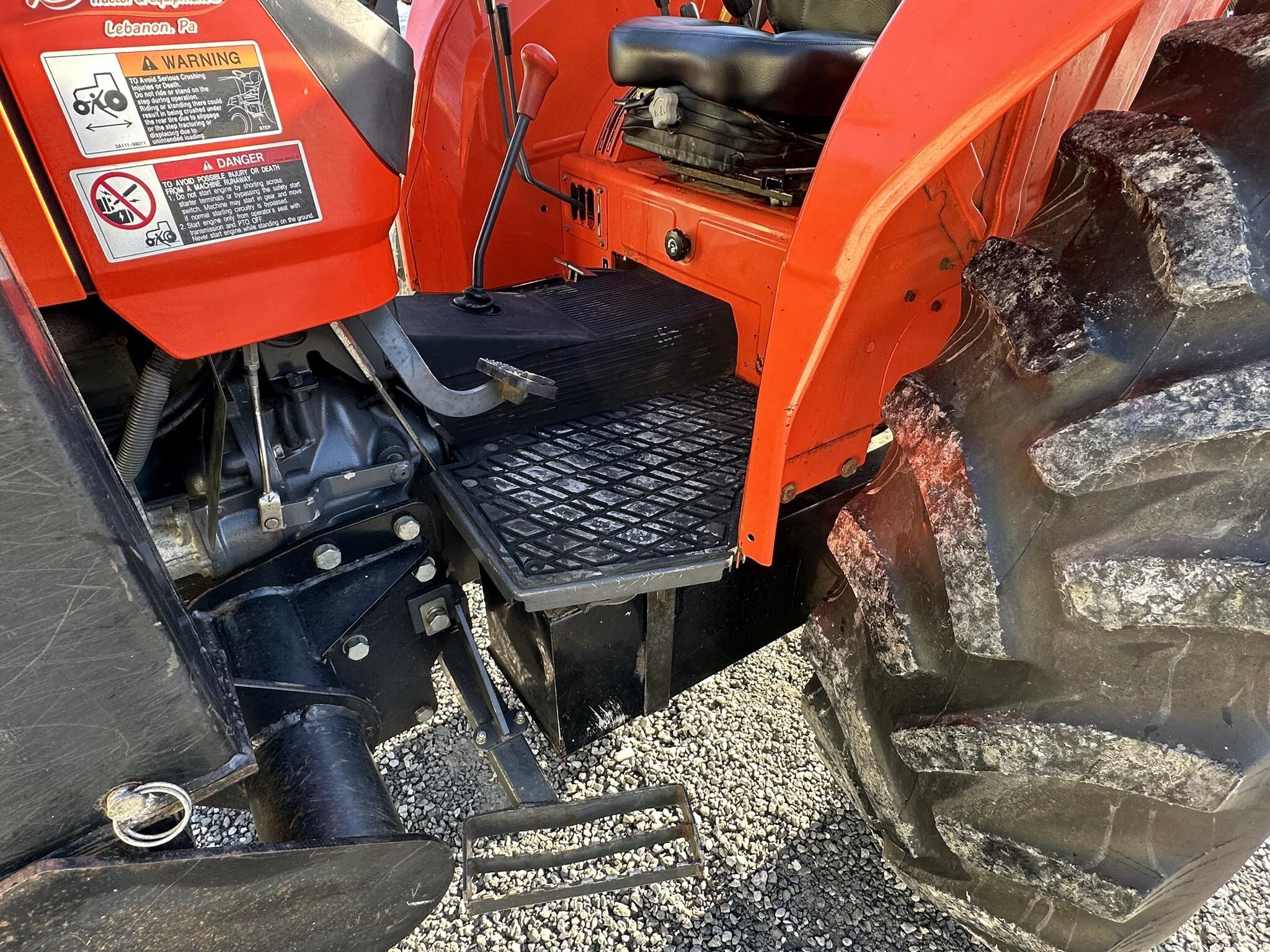 2000 Kubota M9000 Tractor
