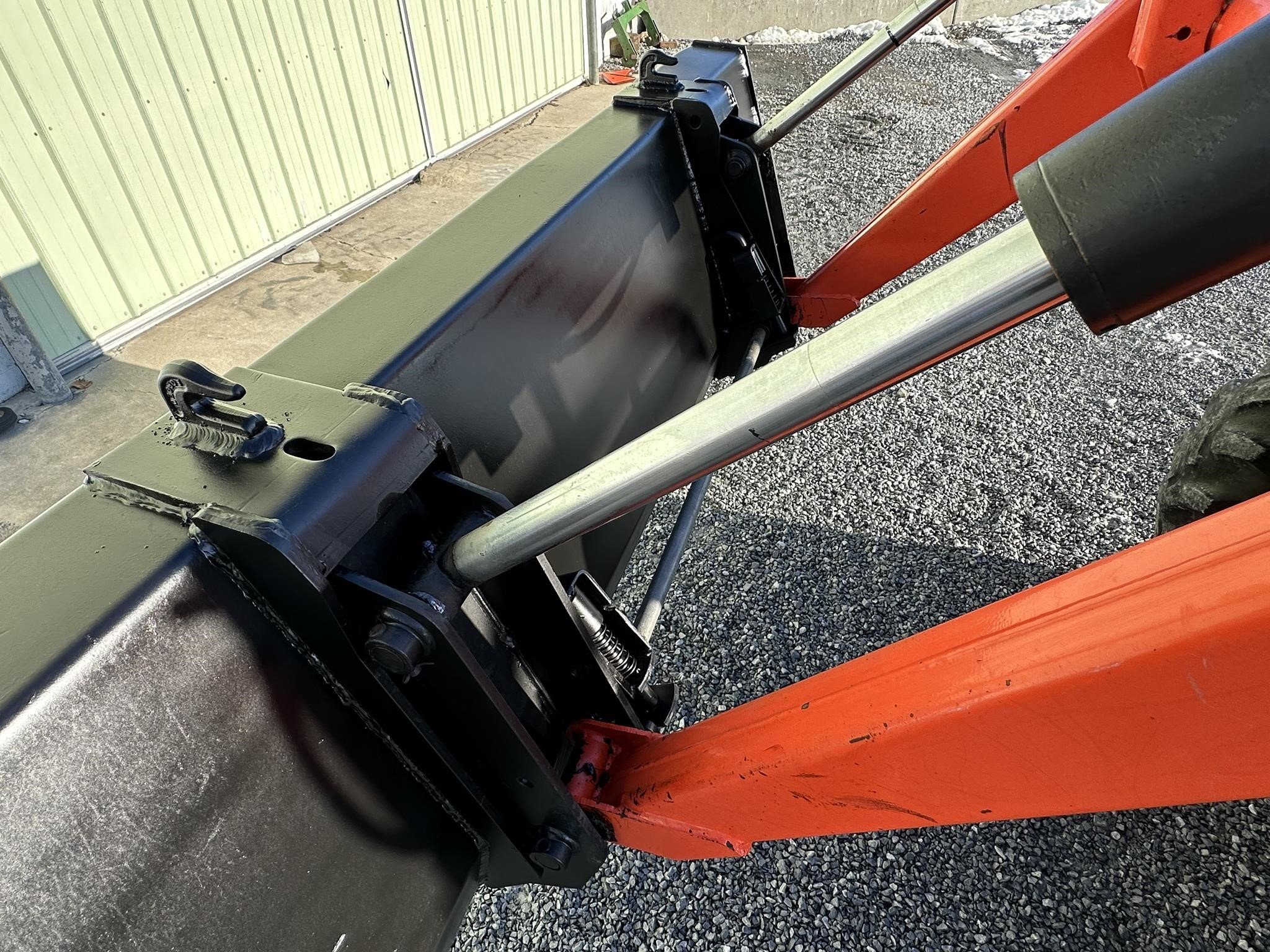 2000 Kubota M9000 Tractor