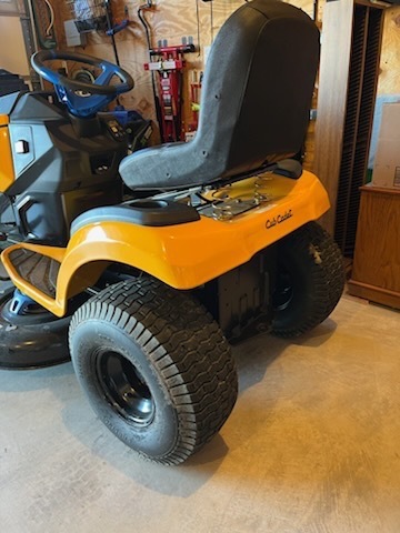 2022 Cub Cadet LT42E Lawn Mower