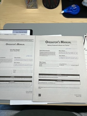 2022 Cub Cadet LT42E Lawn Mower