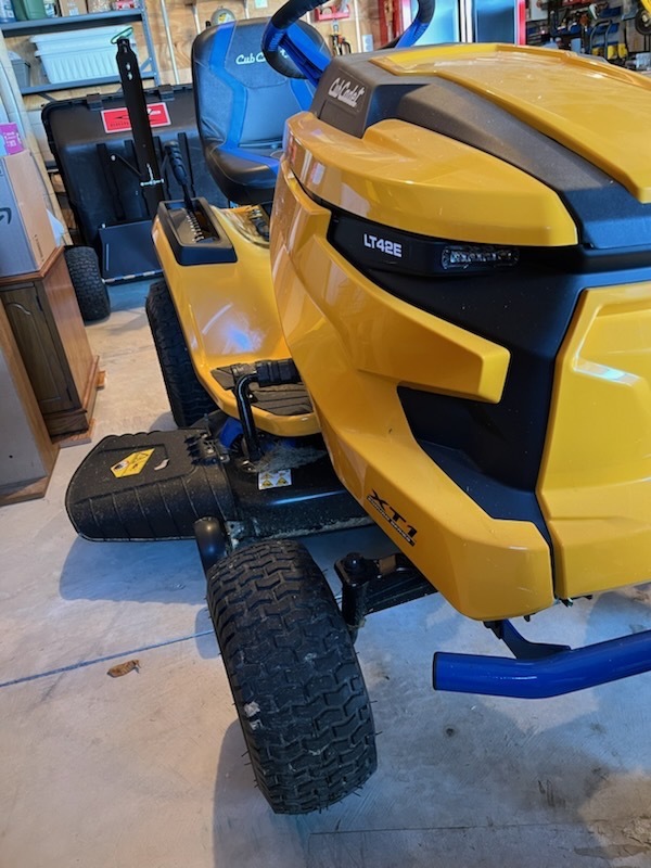 2022 Cub Cadet LT42E Lawn Mower