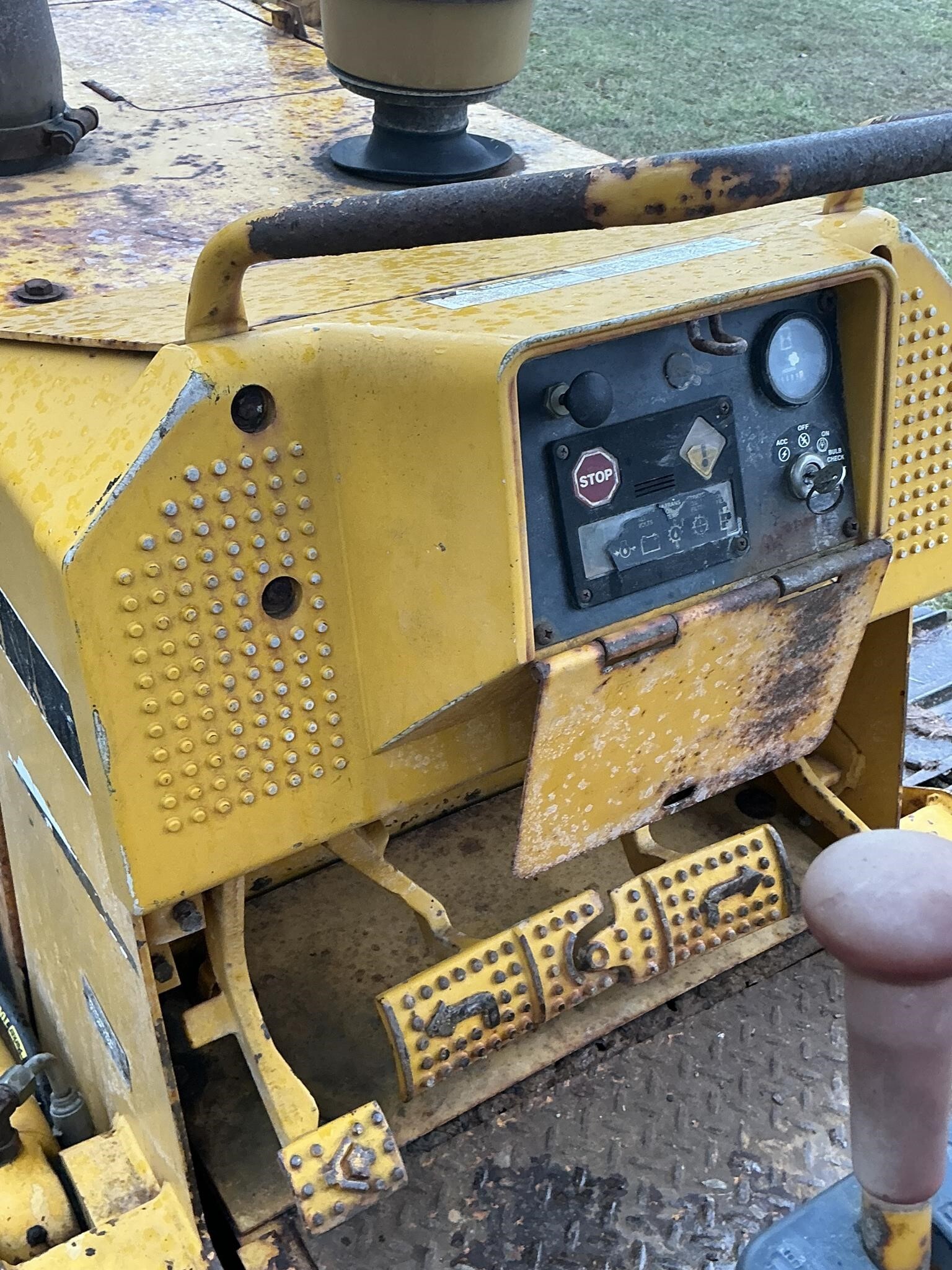 Deere 450G Dozer