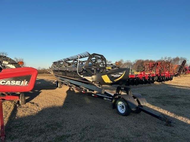 2021 MacDon FD140 Platform