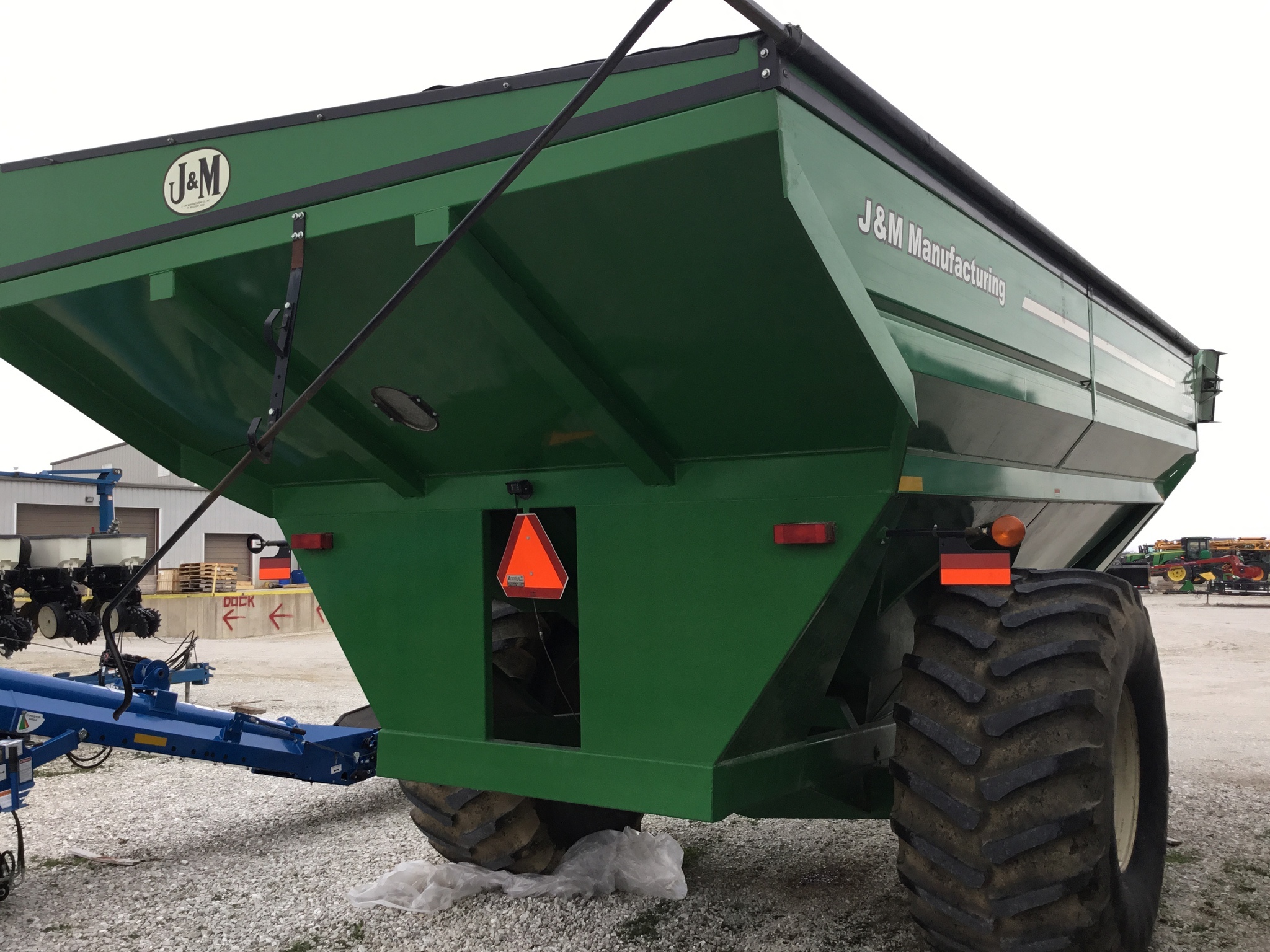 2008 J&M 1000-20 Grain Cart